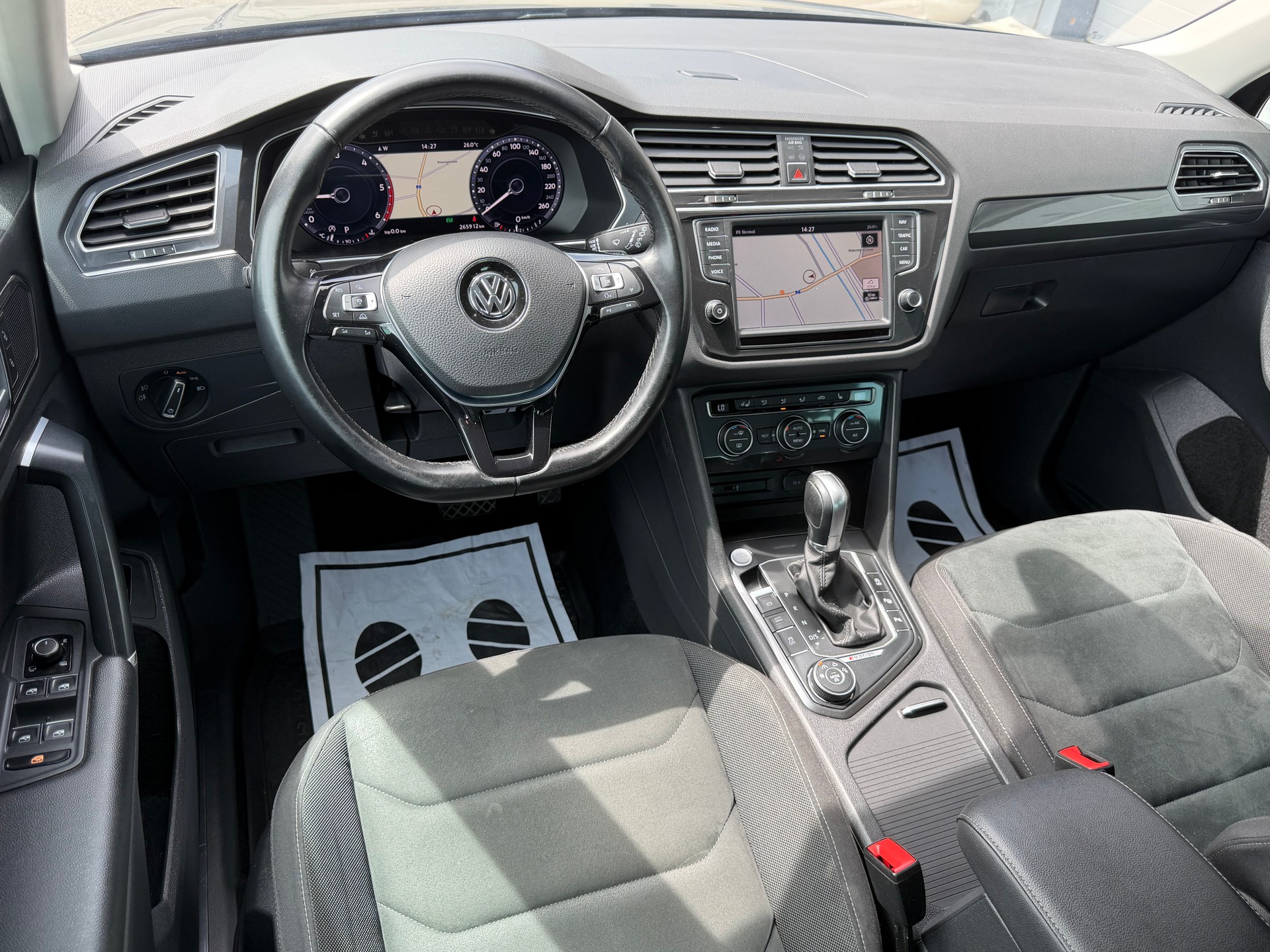 VW Tiguan 2.0 TDI SCR Highline 4Motion DSG-image-9