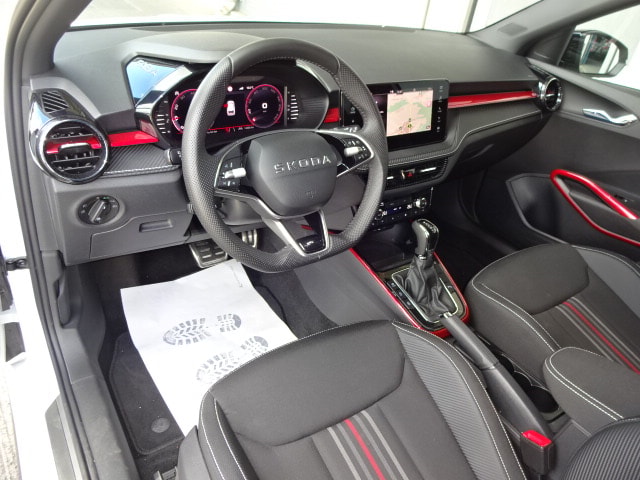 SKODA Fabia 1.0 TSI Monte Carlo DSG-image-9