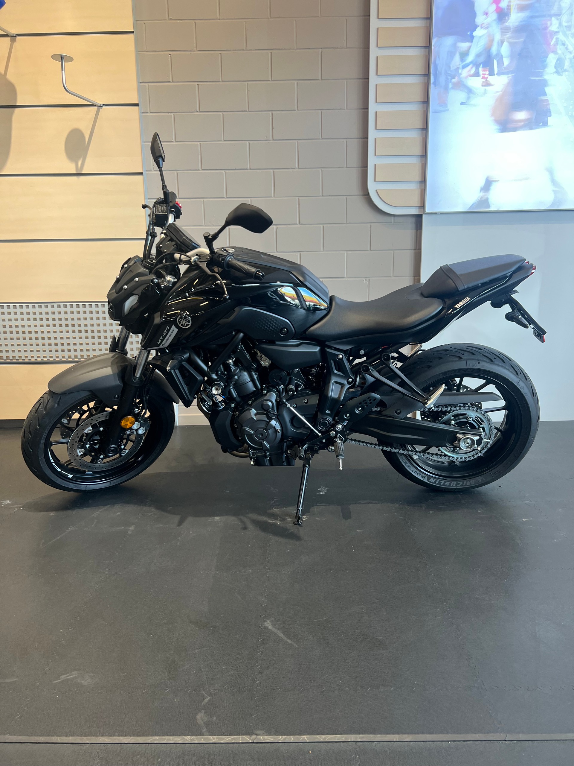 YAMAHA YAMAHA MT-07 PURE-image-3