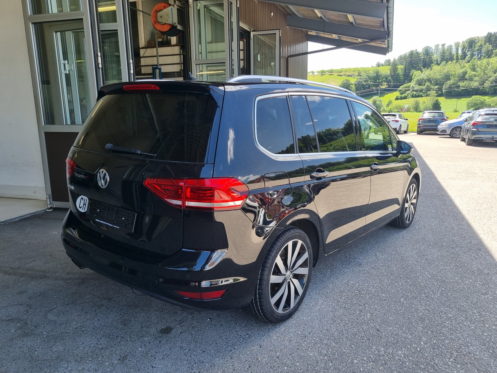VW Touran 1.8 TSI BlueMotion Technology Highline DSG-showroom-element-3