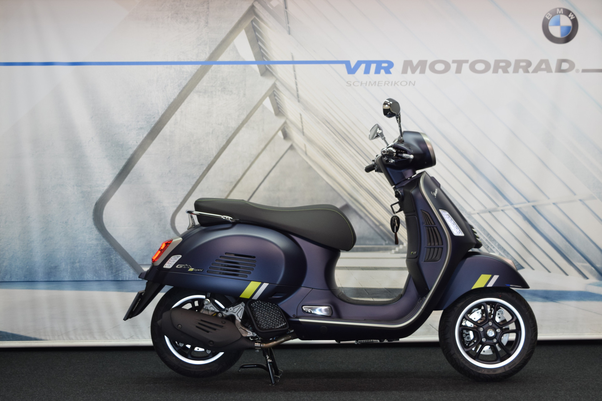PIAGGIO Vespa GTS 125 Super Tech-image-1