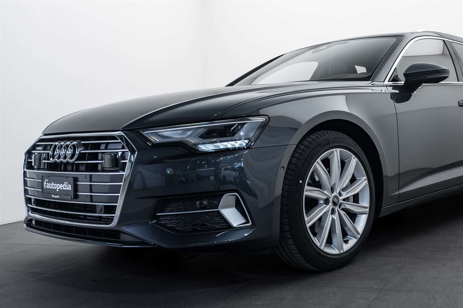 AUDI A6 Avant 45 TFSI Sport S-tronic quattro-showroom-element-1