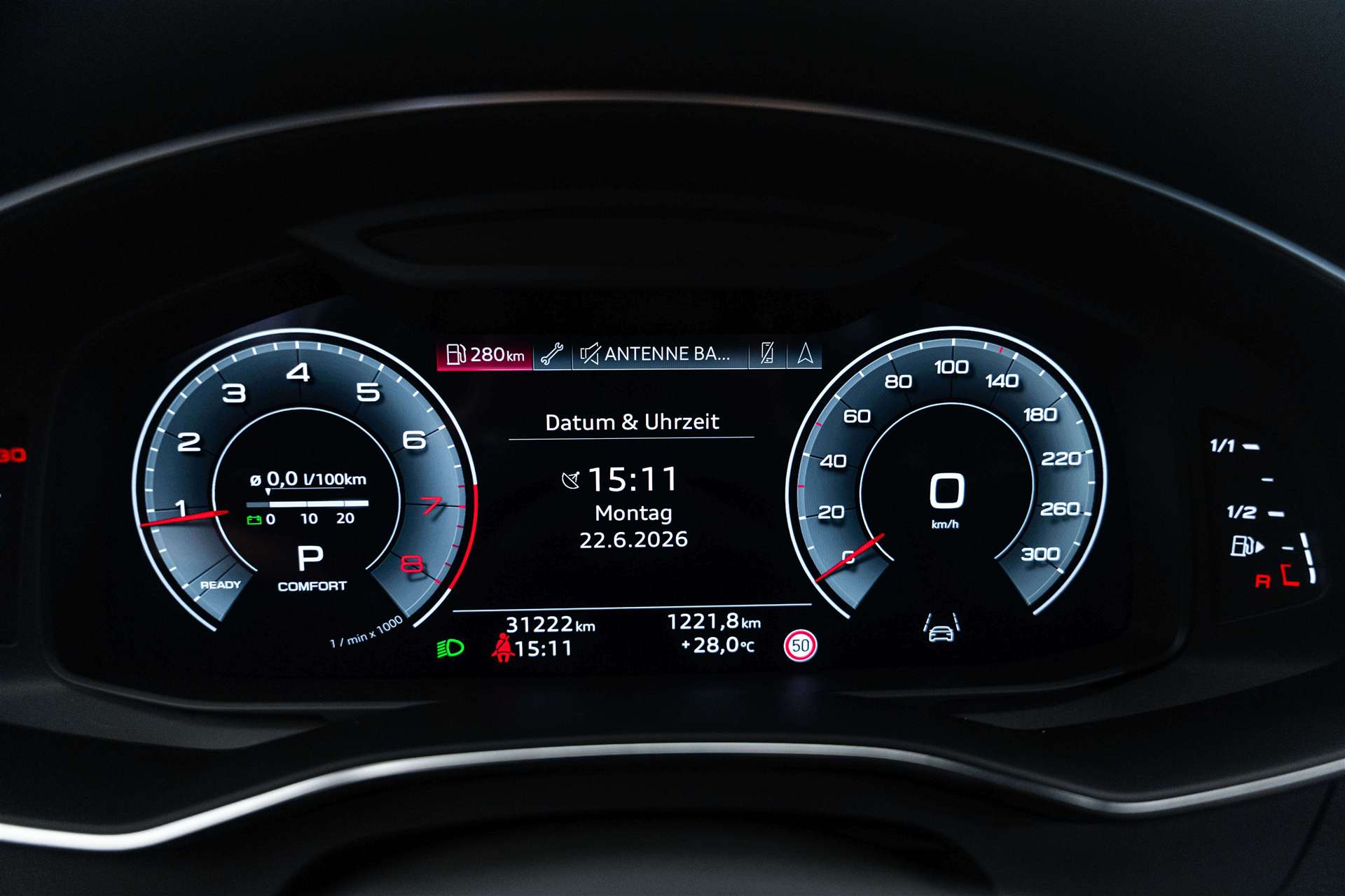 AUDI A6 Avant 45 TFSI Sport S-tronic quattro-image-22