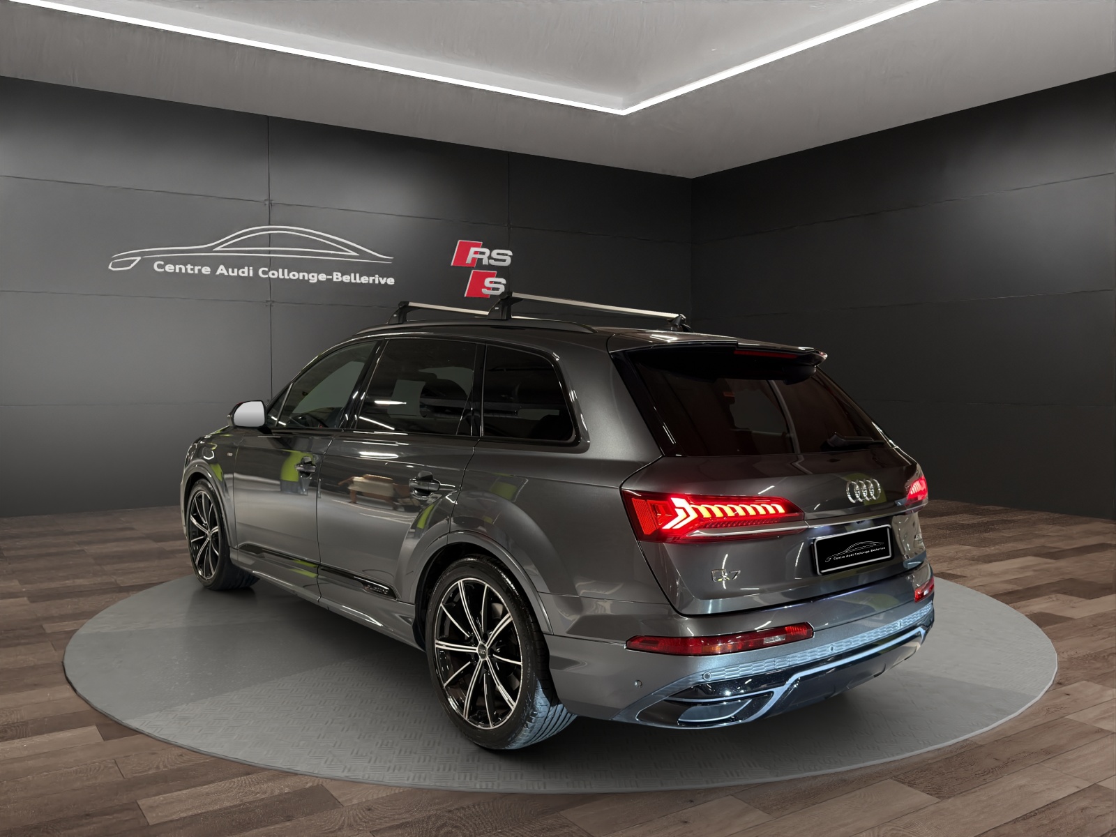 AUDI Q7 45 TDI quattro S Line tiptronic-showroom-element-3
