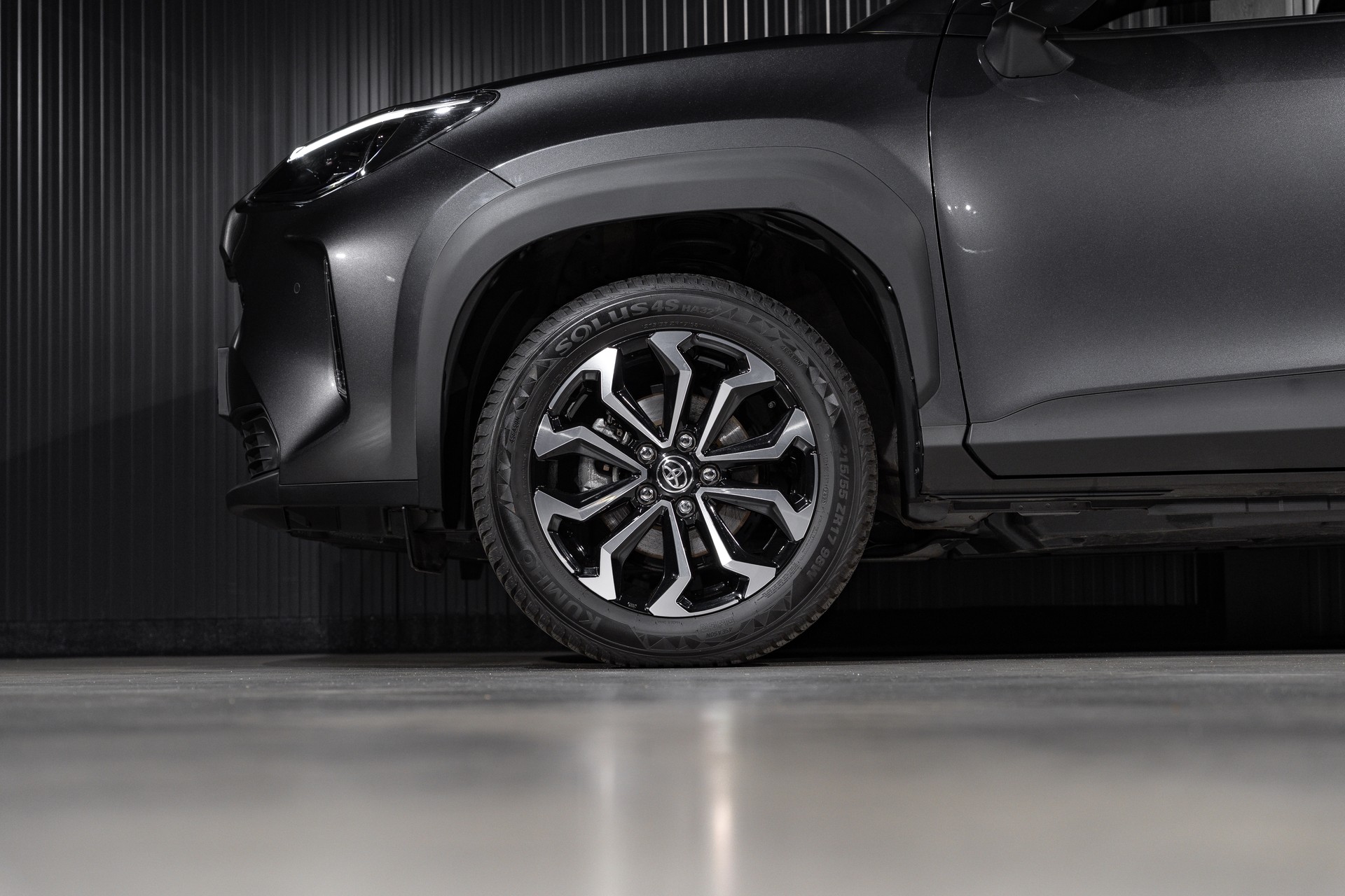 TOYOTA Yaris Cross 1.5 e-CVT-image-25