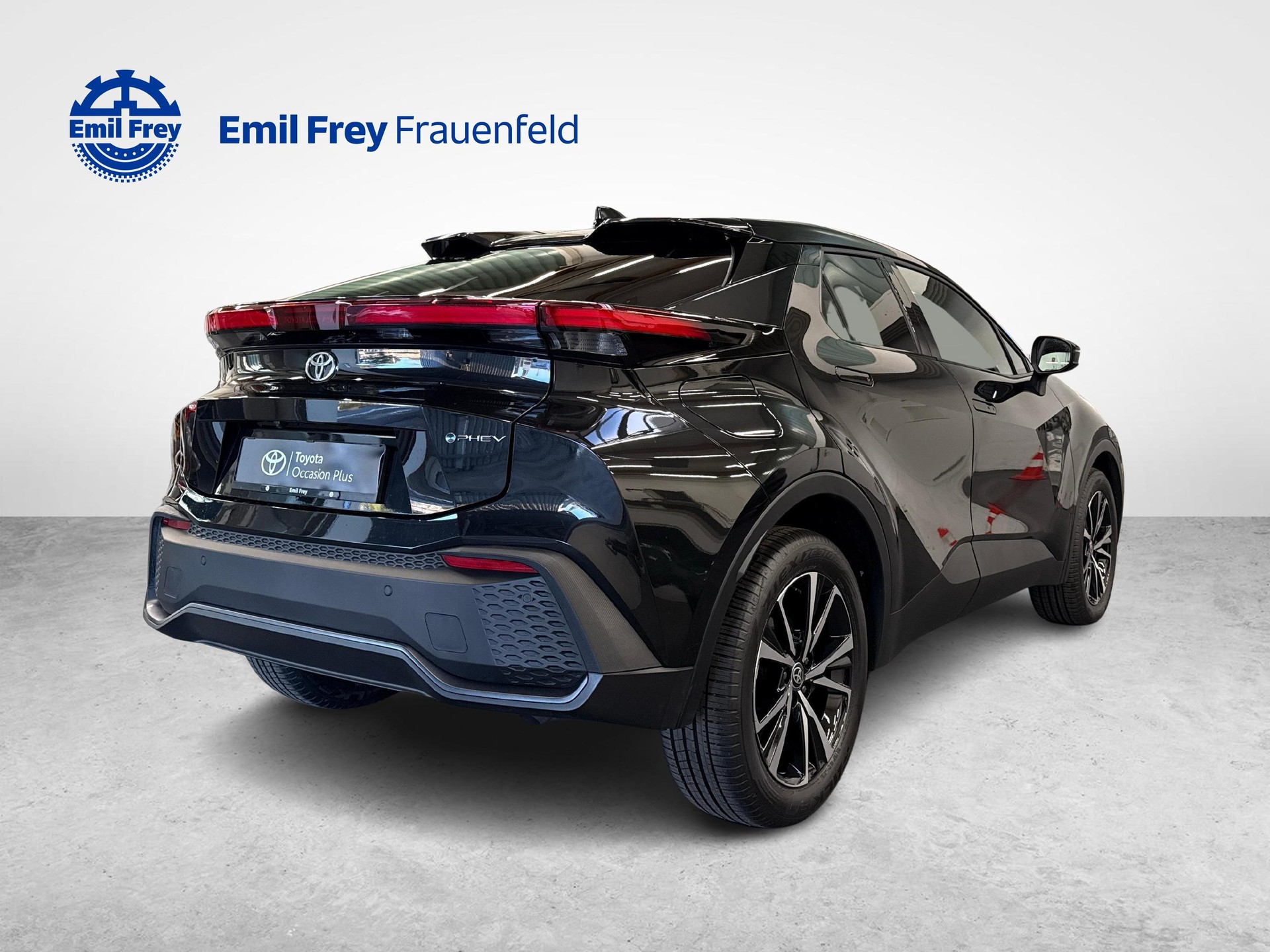 TOYOTA C-HR 2.0 PHEV Swiss Edition-image-4