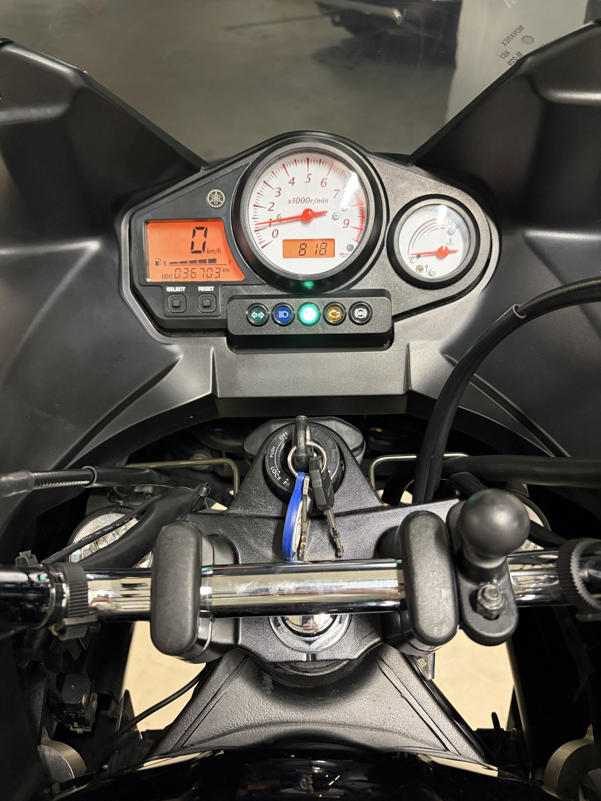 YAMAHA TDM 900 ABS I.E-image-3
