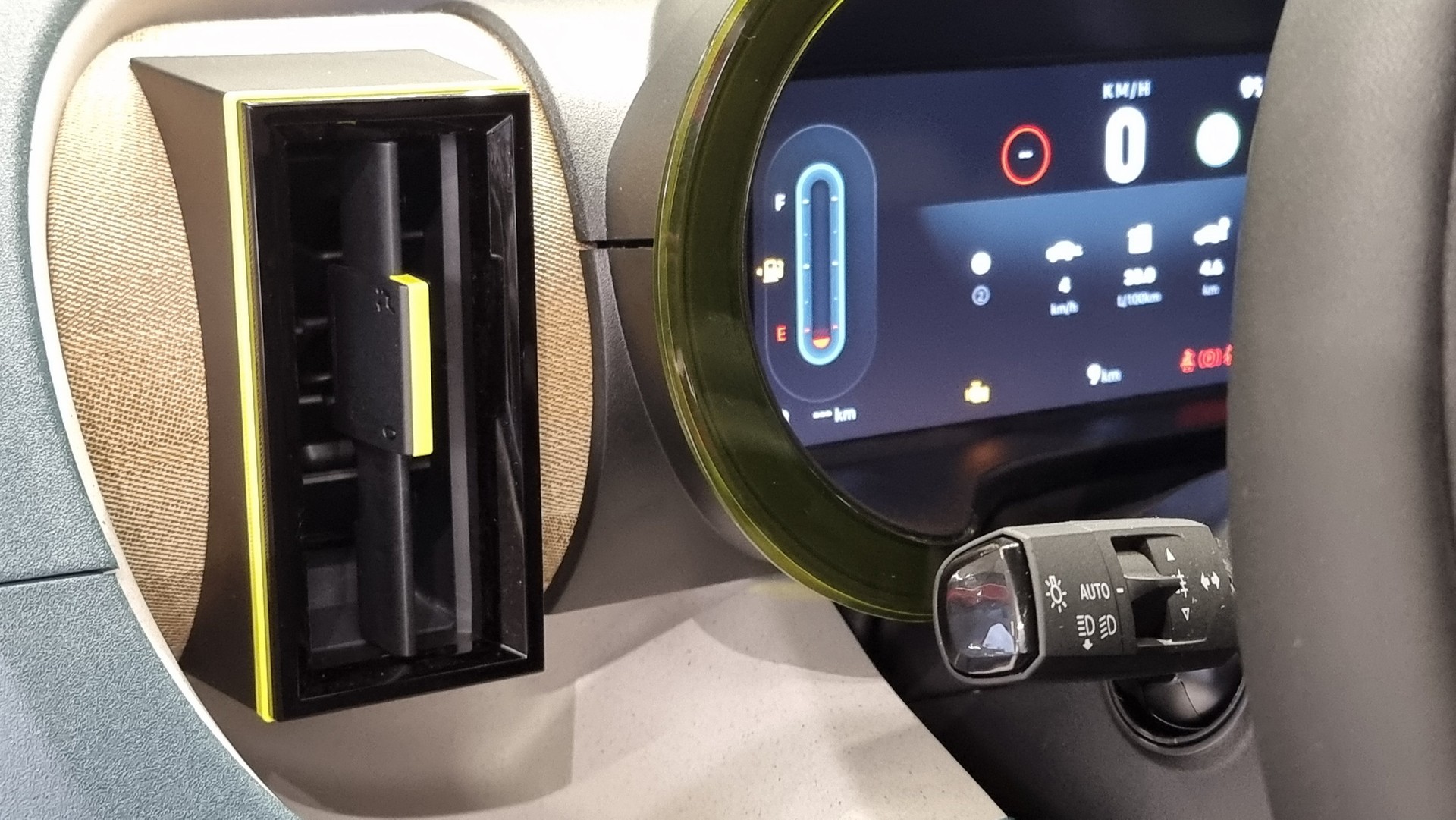 FIAT Grande Panda 1.2 Hybrid La Prima-image-12