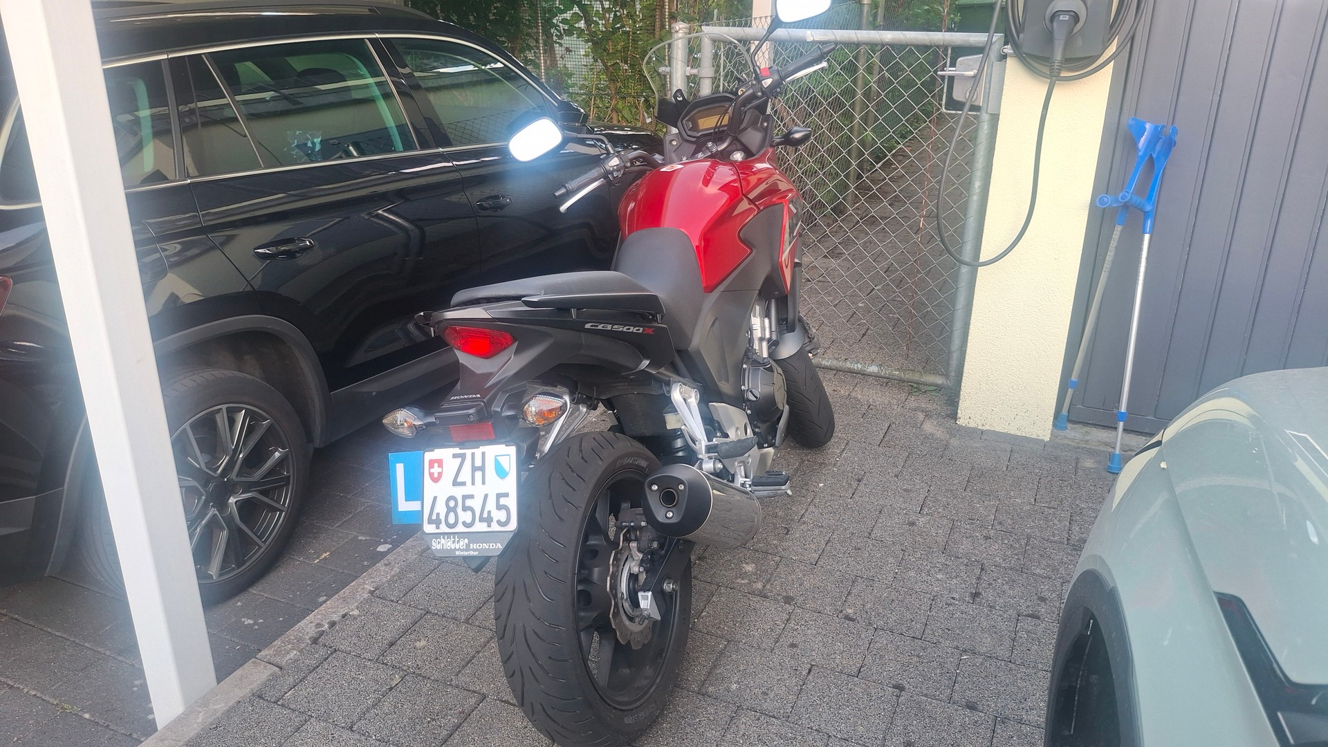 HONDA X-image-1