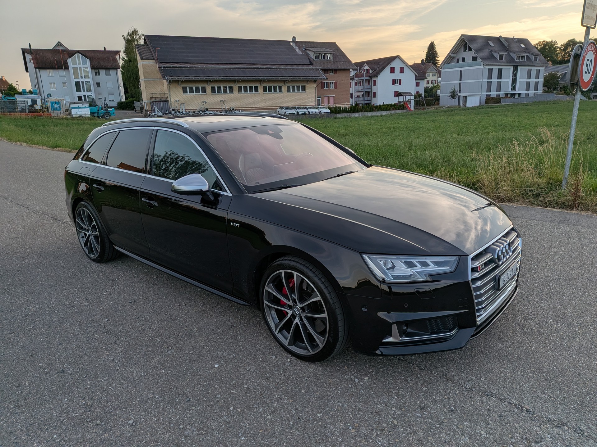 AUDI S4 Avant 3.0 TFSI quattro tiptronic-showroom-element-1