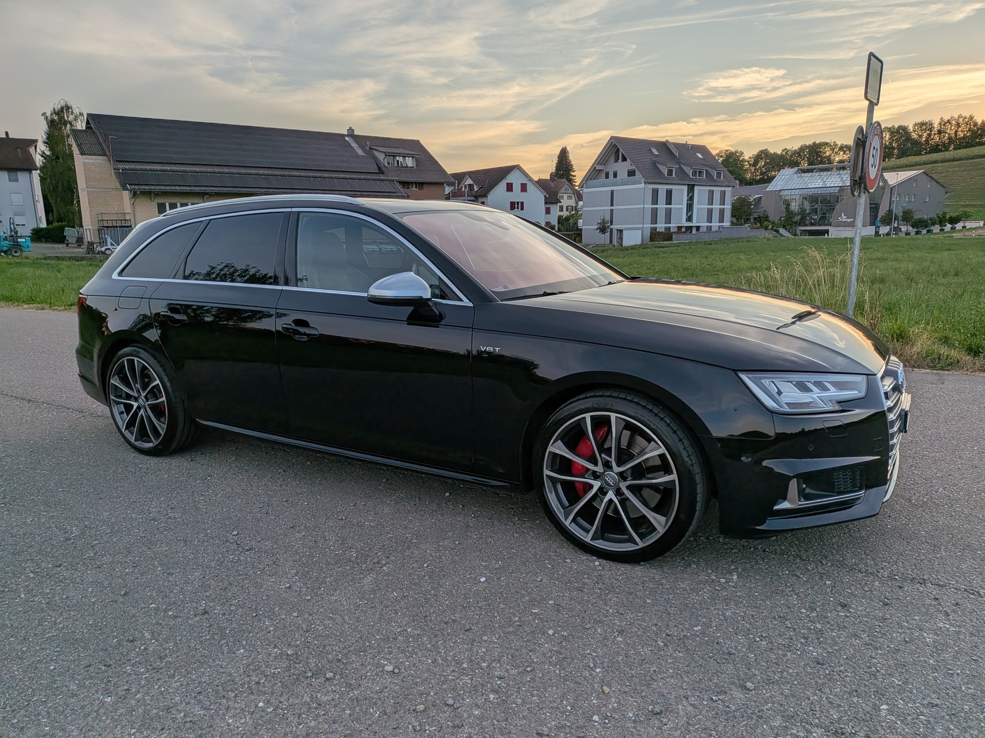 AUDI S4 Avant 3.0 TFSI quattro tiptronic-showroom-element-3