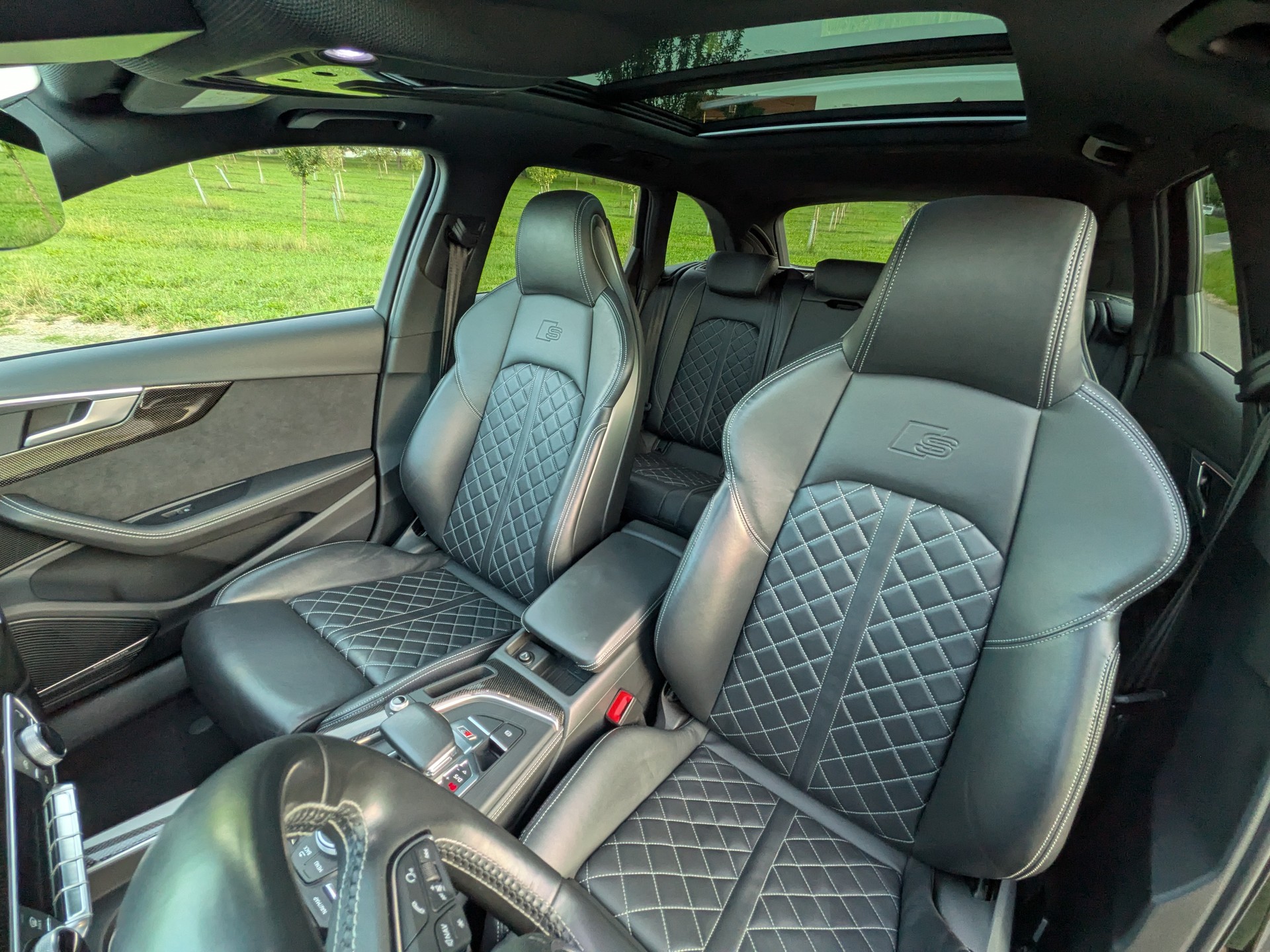 AUDI S4 Avant 3.0 TFSI quattro tiptronic-image-12