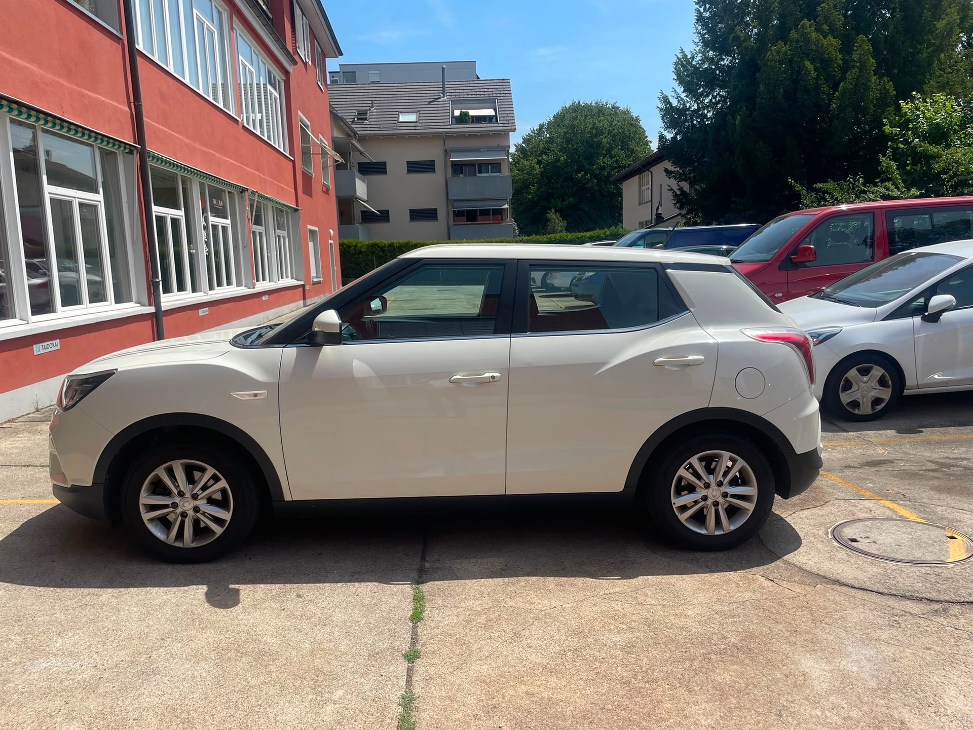 KGM-SsangYong Tivoli 1.6 e-XGi Quartz 2WD-showroom-element-2