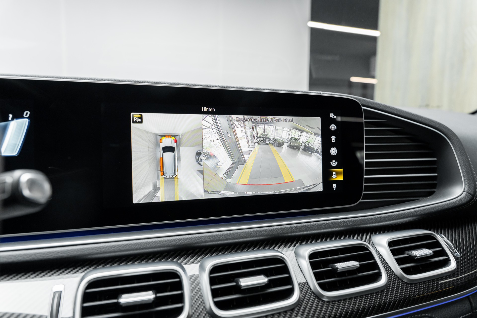 MERCEDES-BENZ GLS 63 4Matic+ TCT 9G-image-14