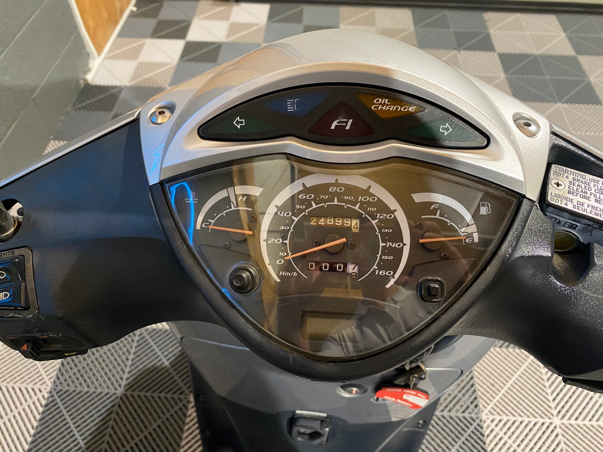 HONDA SH 125 i Topbox-image-5