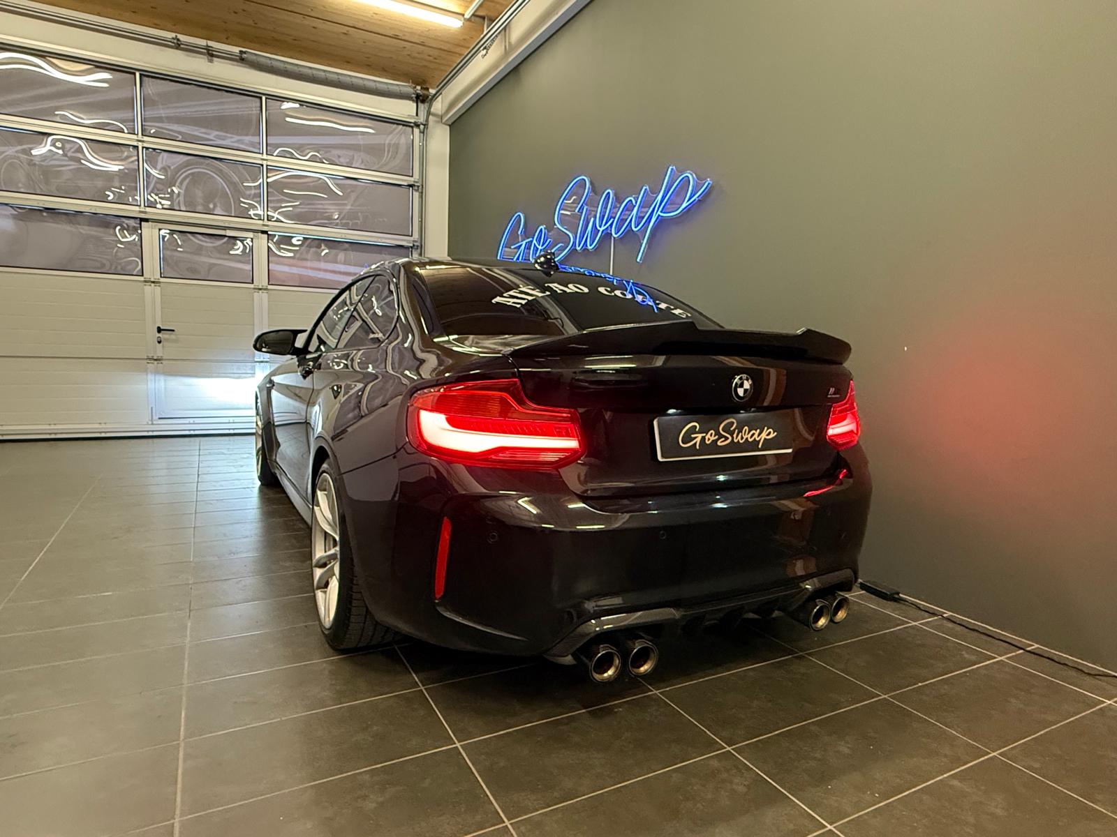 BMW M2 Competition Drivelogic-showroom-element-3