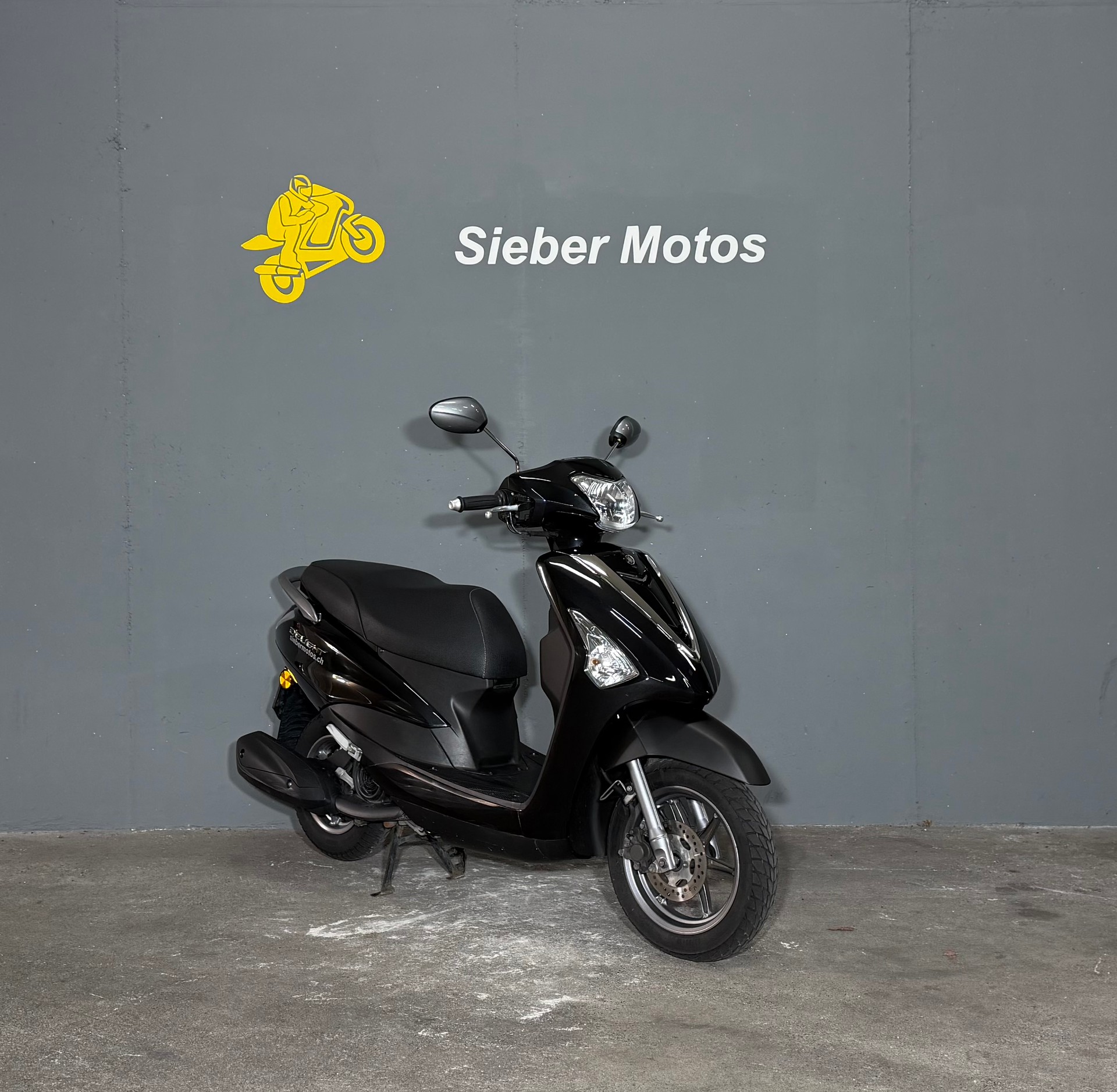 YAMAHA D'elight LTS 125 UBS-image-1