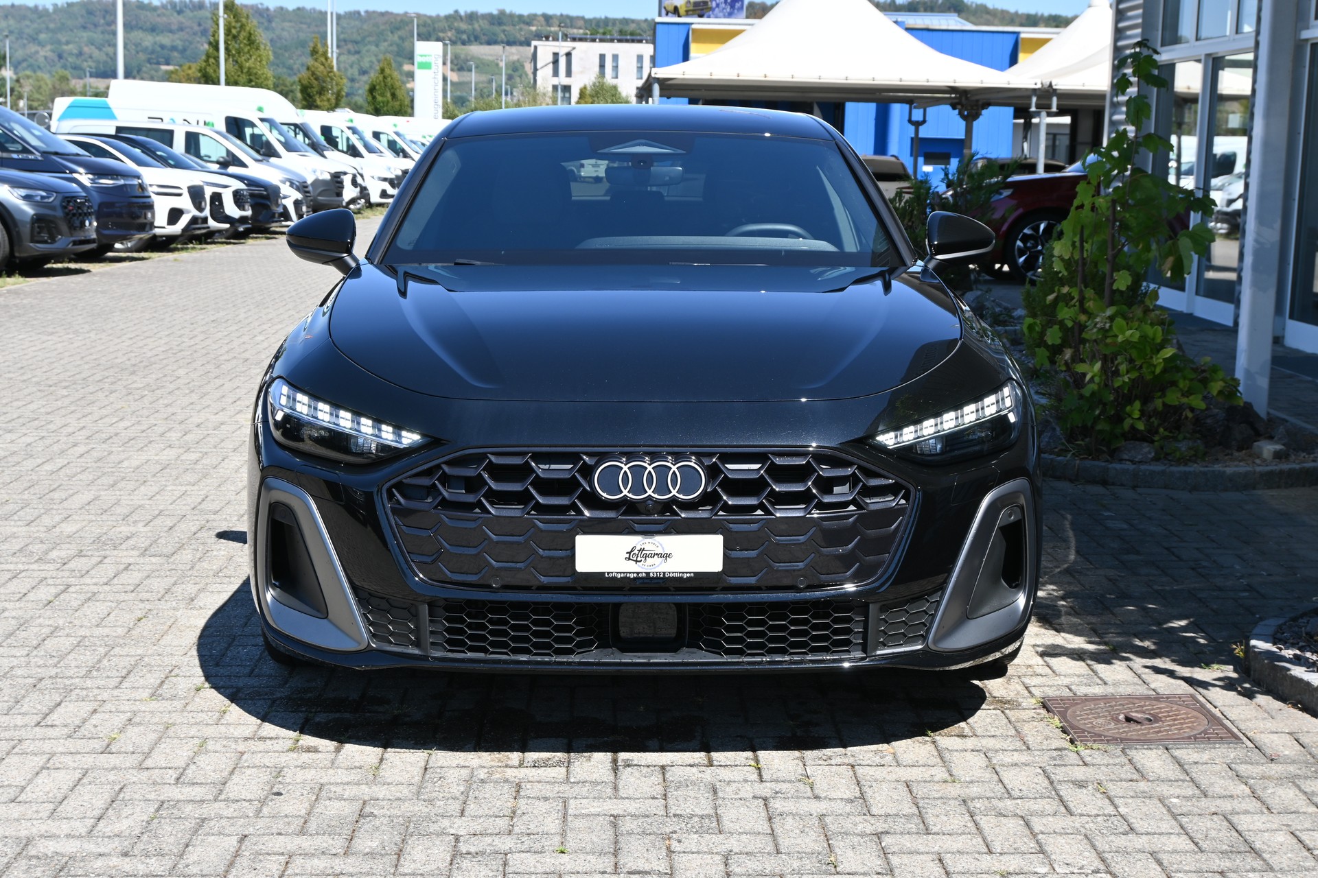 AUDI A5 Limousine 40 TFSI S Line S tronic 204PS + Werksgarantie 06.2027-showroom-element-2