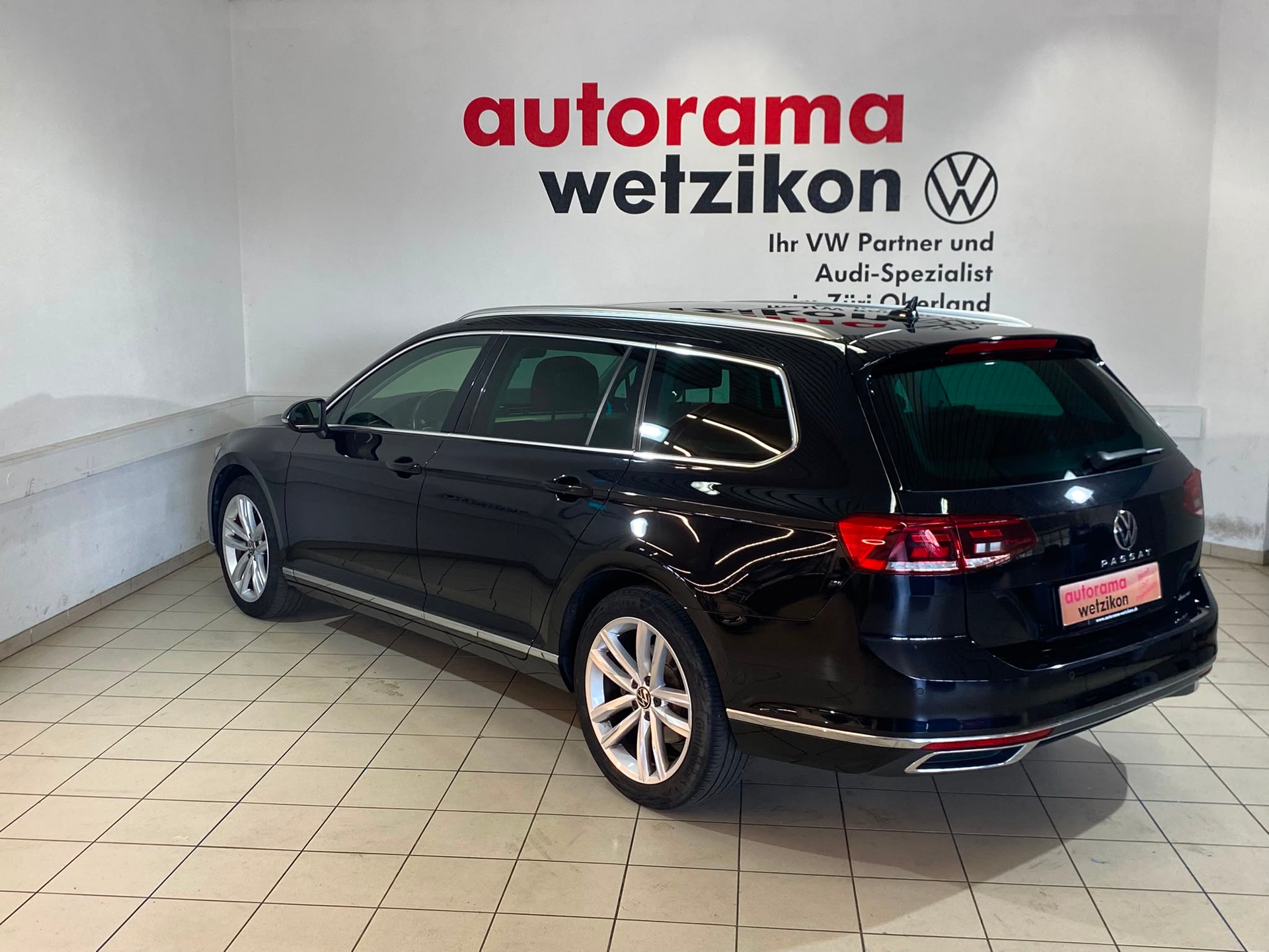 VW Passat 2.0 TDI BMt 75 Edition 4Motion DSG-showroom-element-2