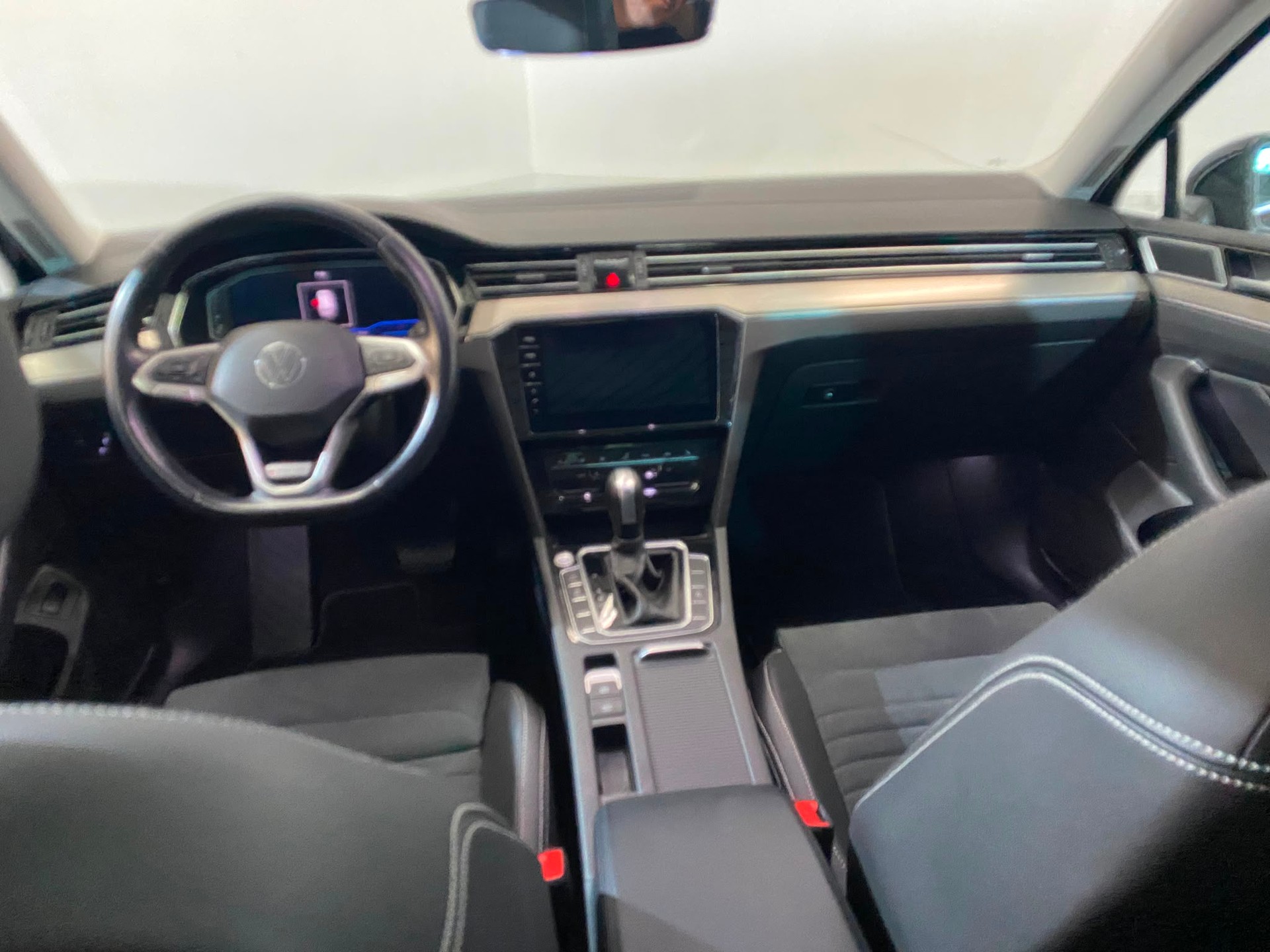 VW Passat 2.0 TDI BMt 75 Edition 4Motion DSG-image-10