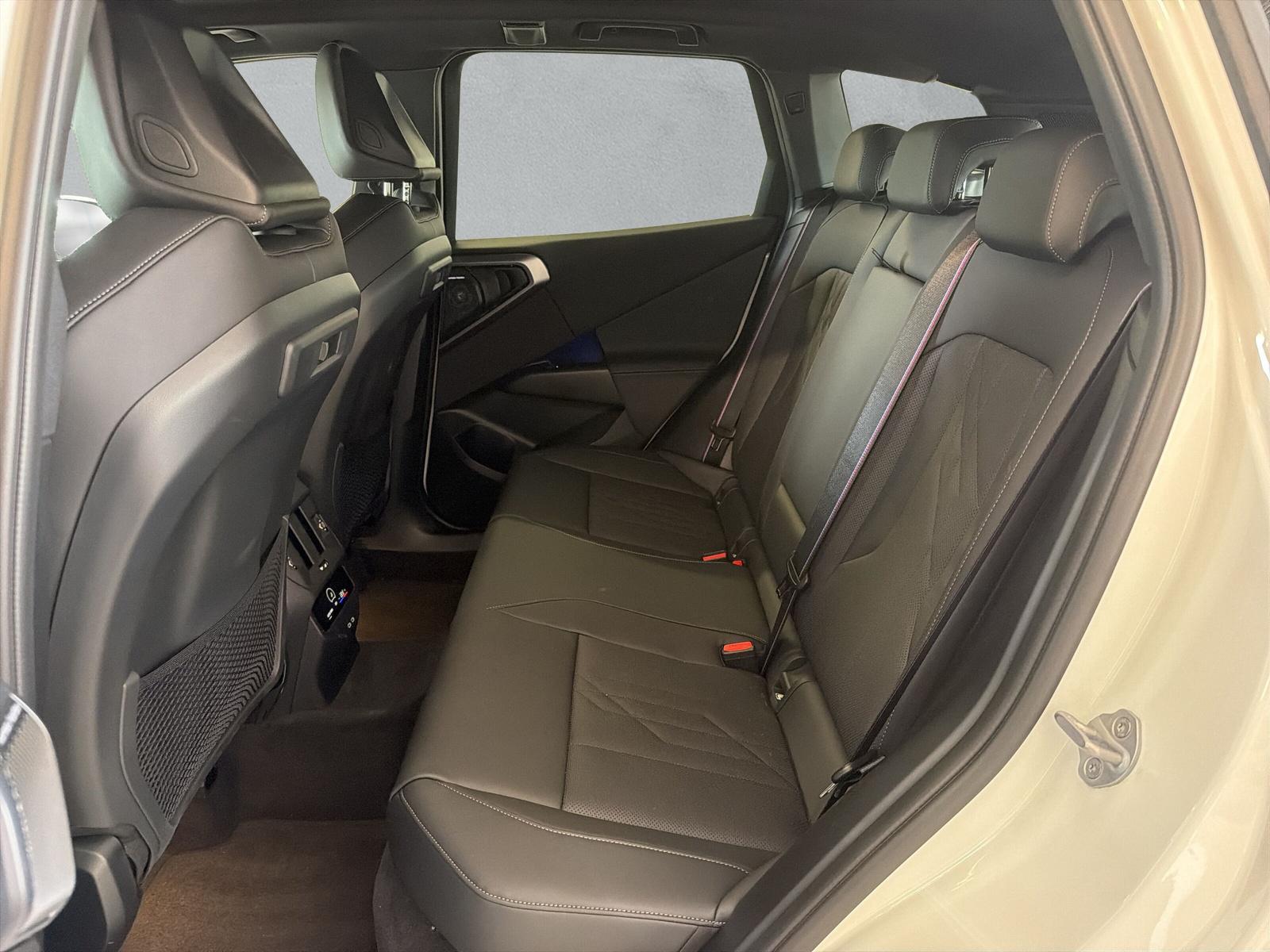 BMW X3 30e xDrive M Sport Pro (CH) AHK 2.0T-image-16