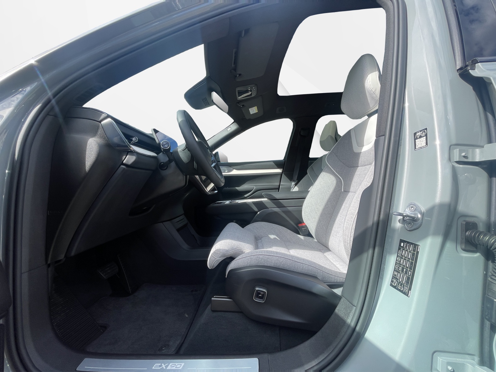 VOLVO EX 90 Twin Performance Ultra AWDD-image-9