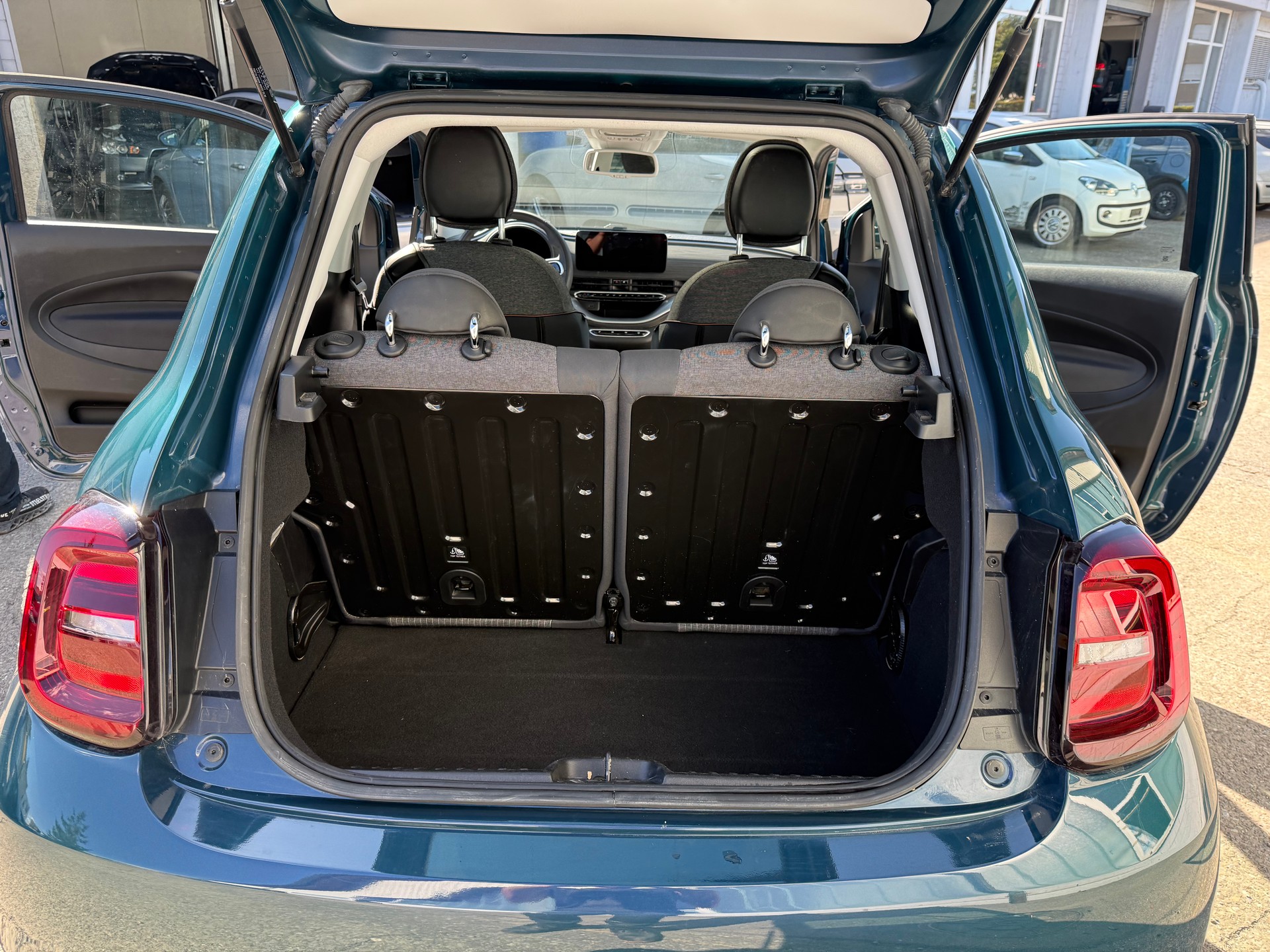 FIAT 500 electric 87 kW Icon-image-11