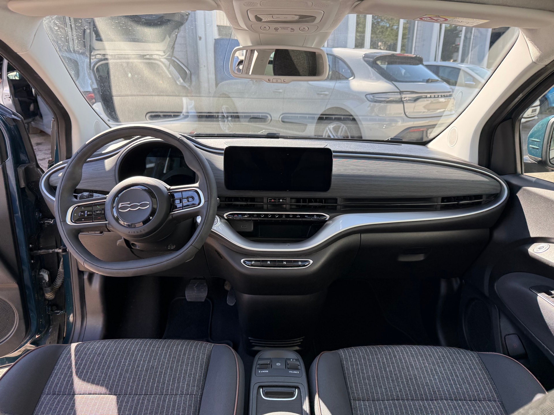 FIAT 500 electric 87 kW Icon-image-6