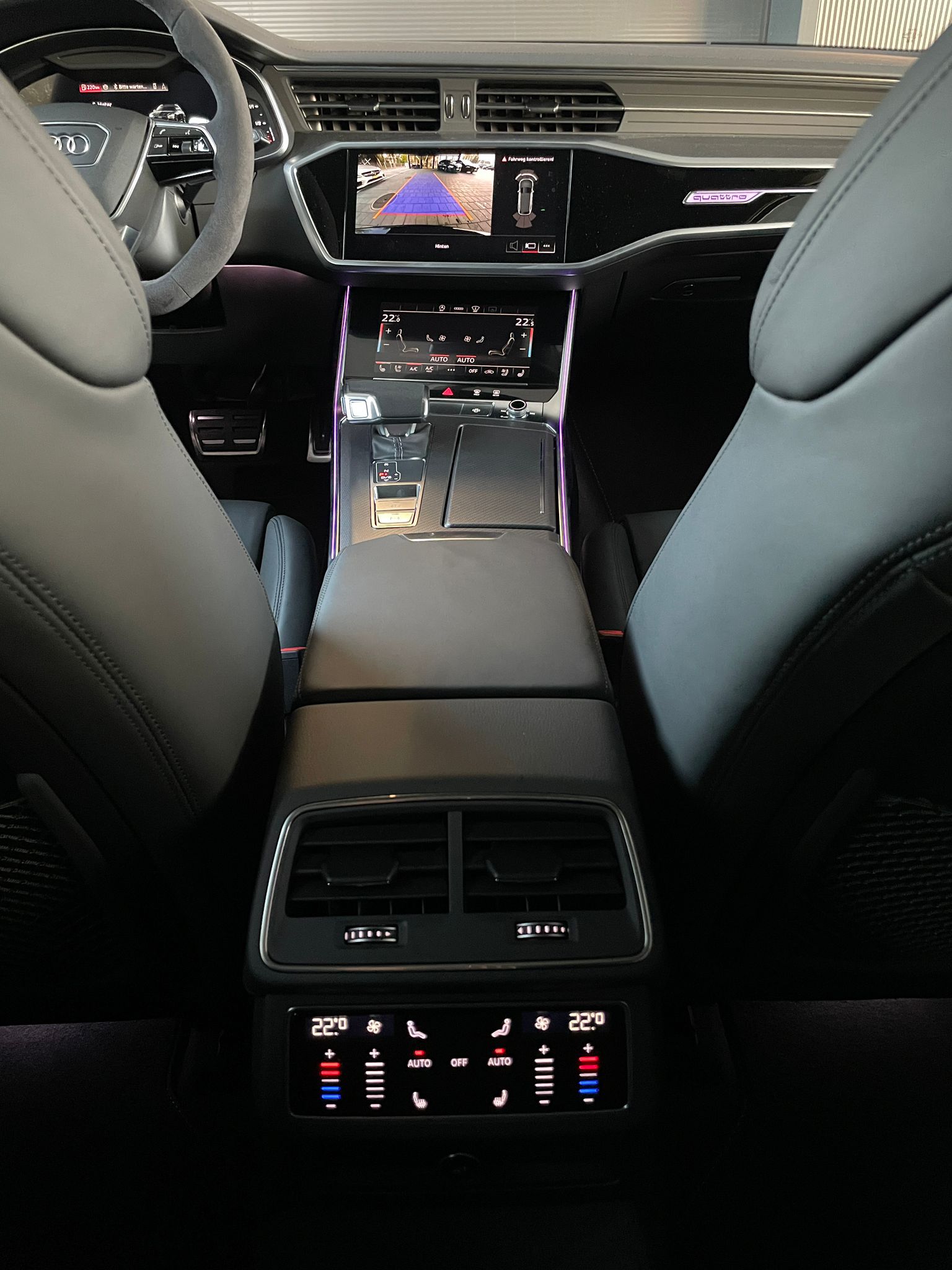 AUDI RS6 Avant 4.0 V8 TFSI performance quattro T-Tronic-image-8