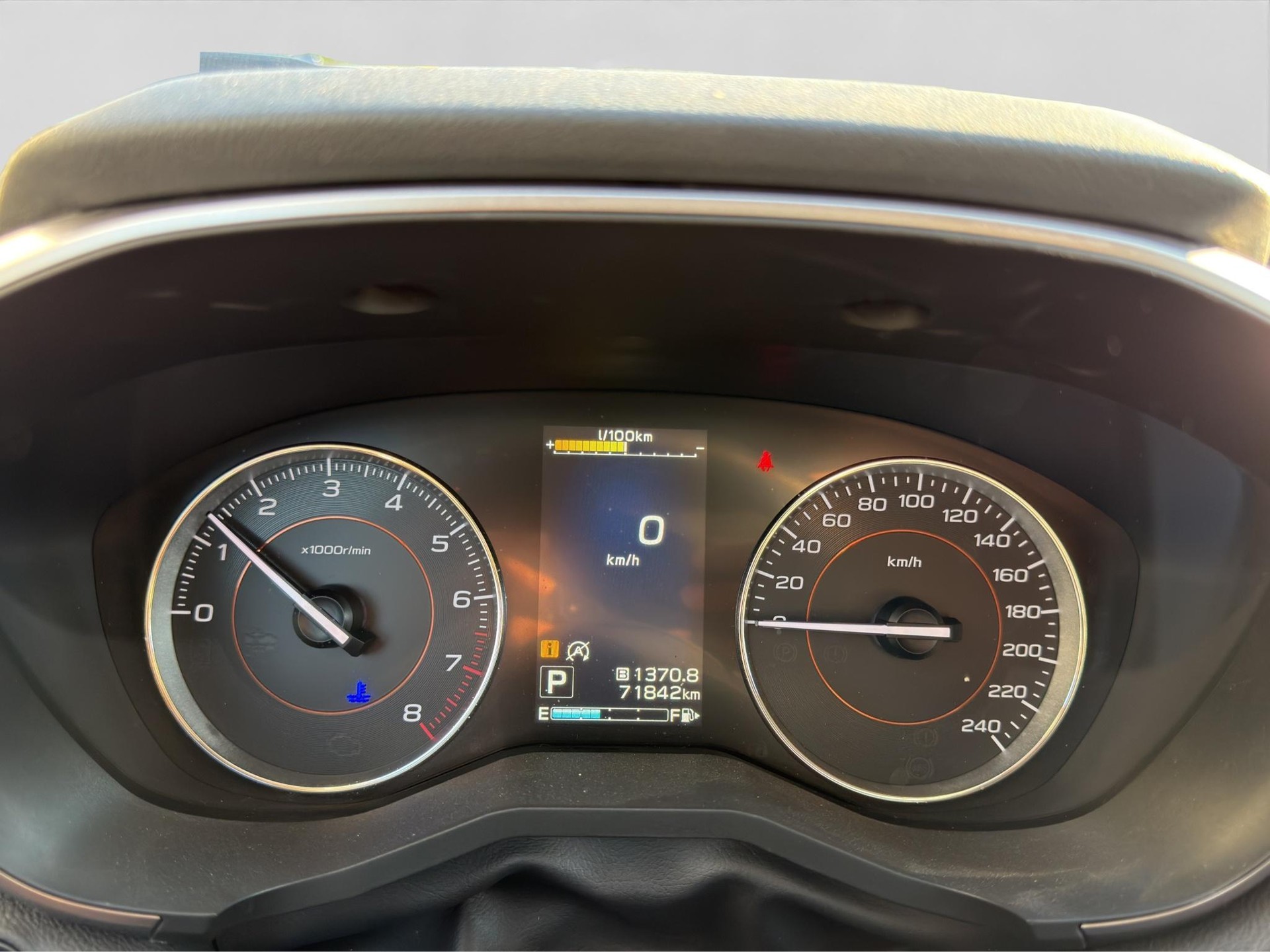 SUBARU XV 1.6i Swiss Edition-showroom-element-3
