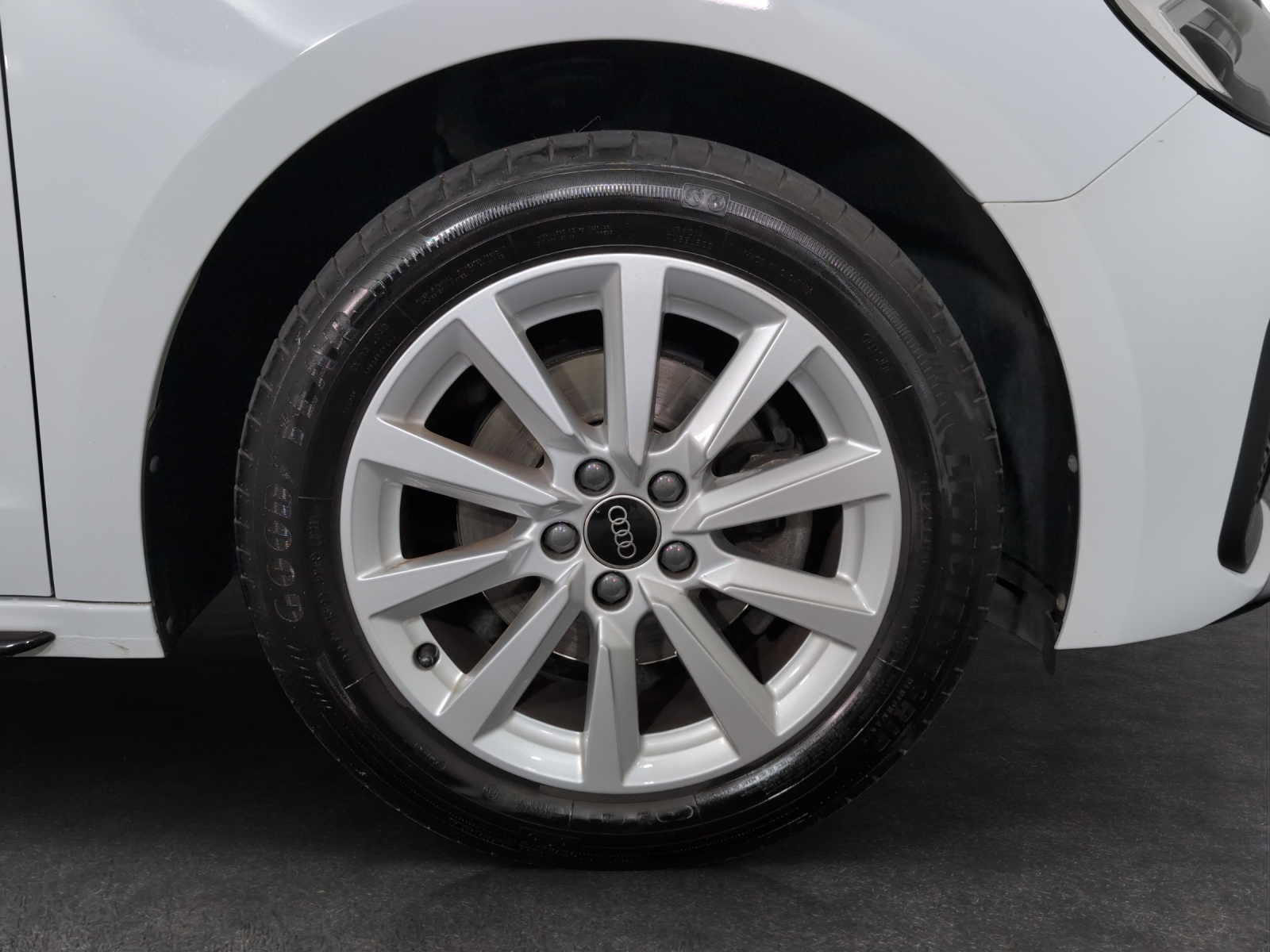 AUDI A1 Sportback 30 TFSI Attraction-image-4