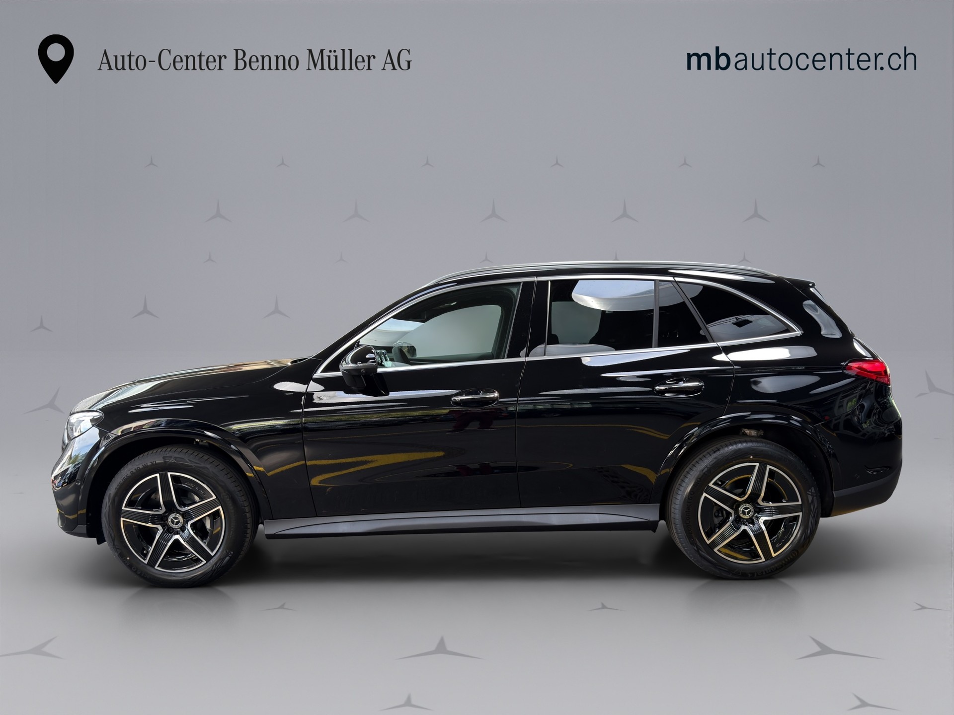 MERCEDES-BENZ GLC 220 d AMG Line 4matic-showroom-element-2