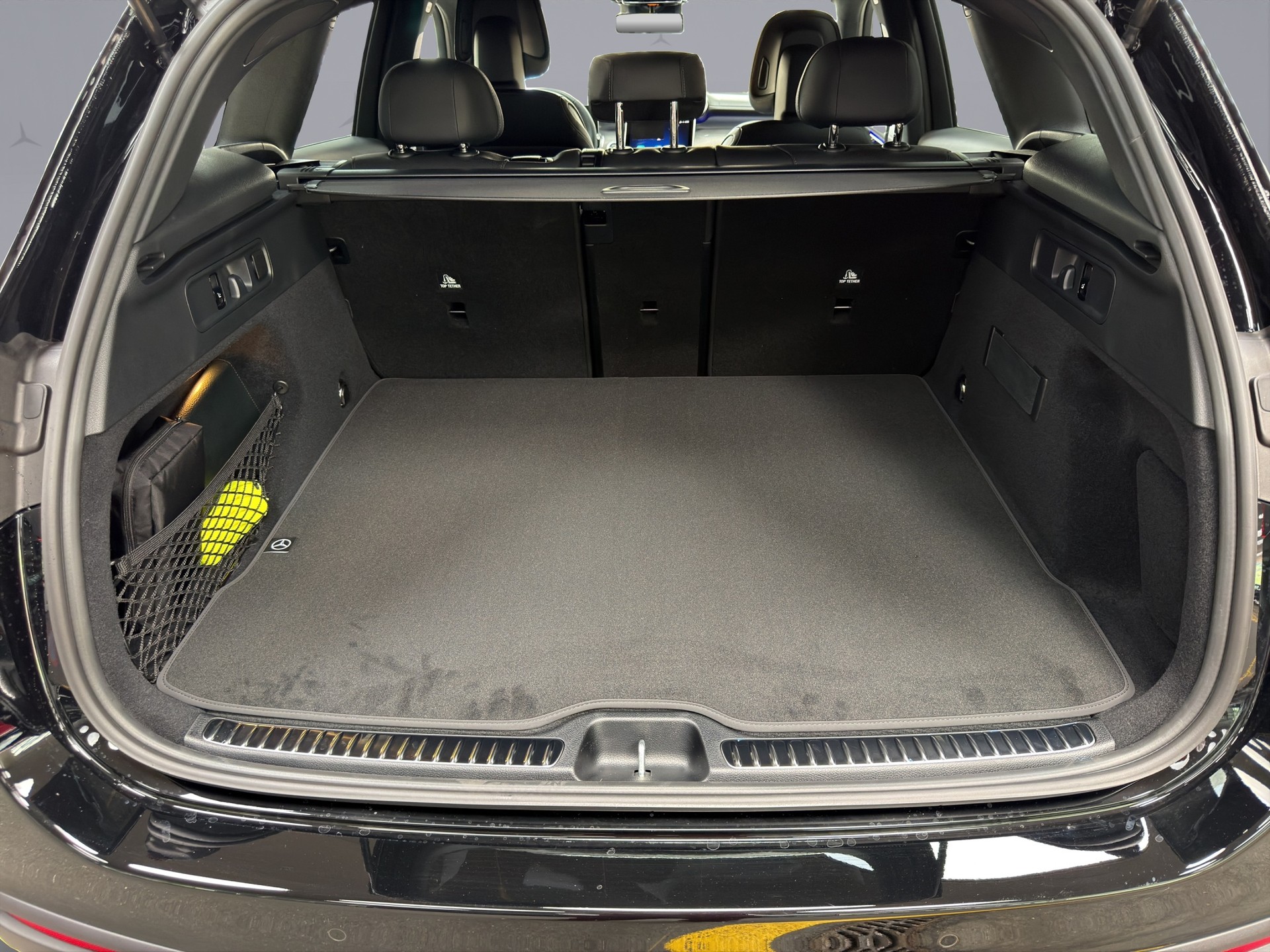 MERCEDES-BENZ GLC 220 d AMG Line 4matic-image-14