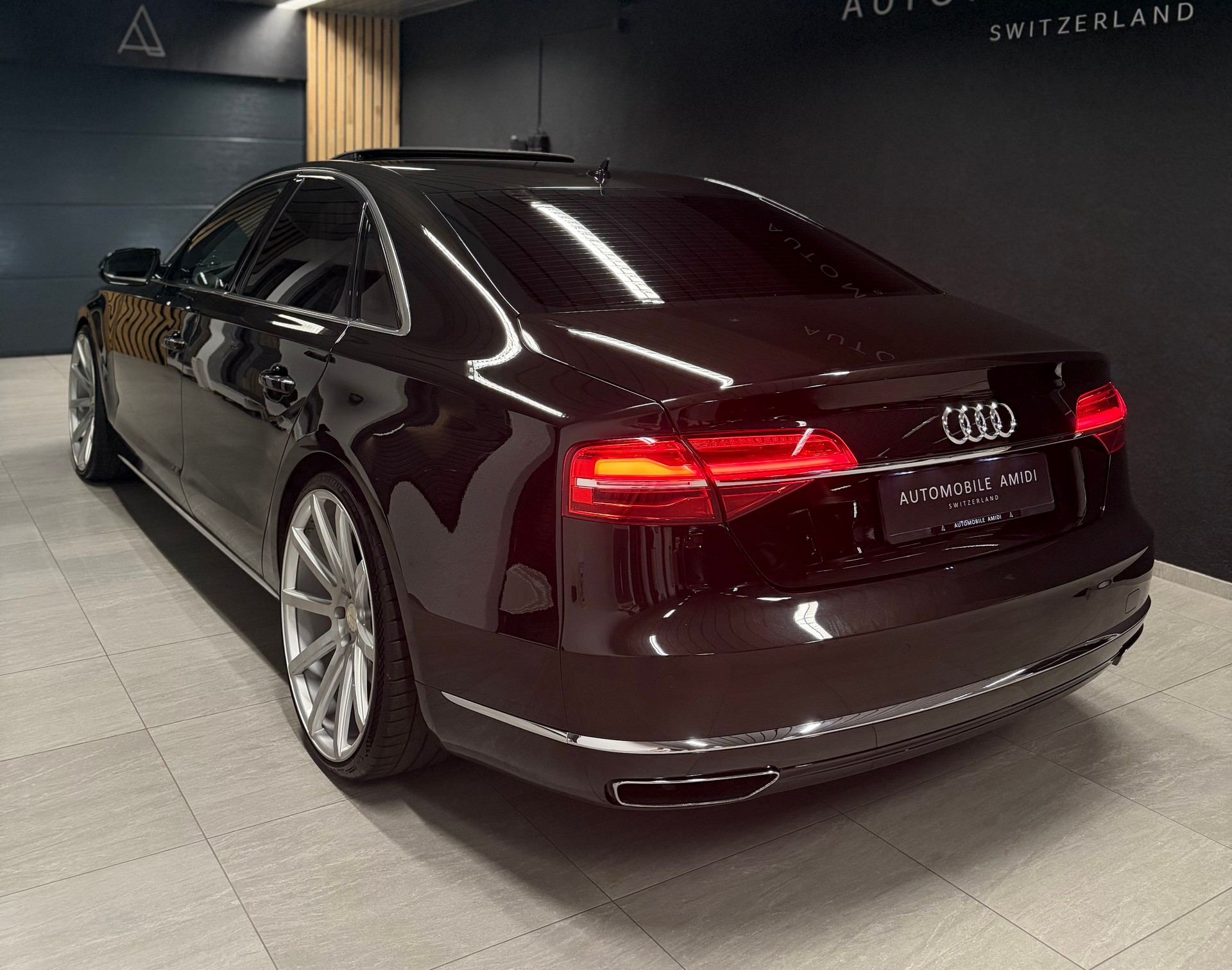 AUDI A8 4.0 TFSI V8 quattro tiptronic, Vollausstattung! GRATIS-SERVICE!-showroom-element-2