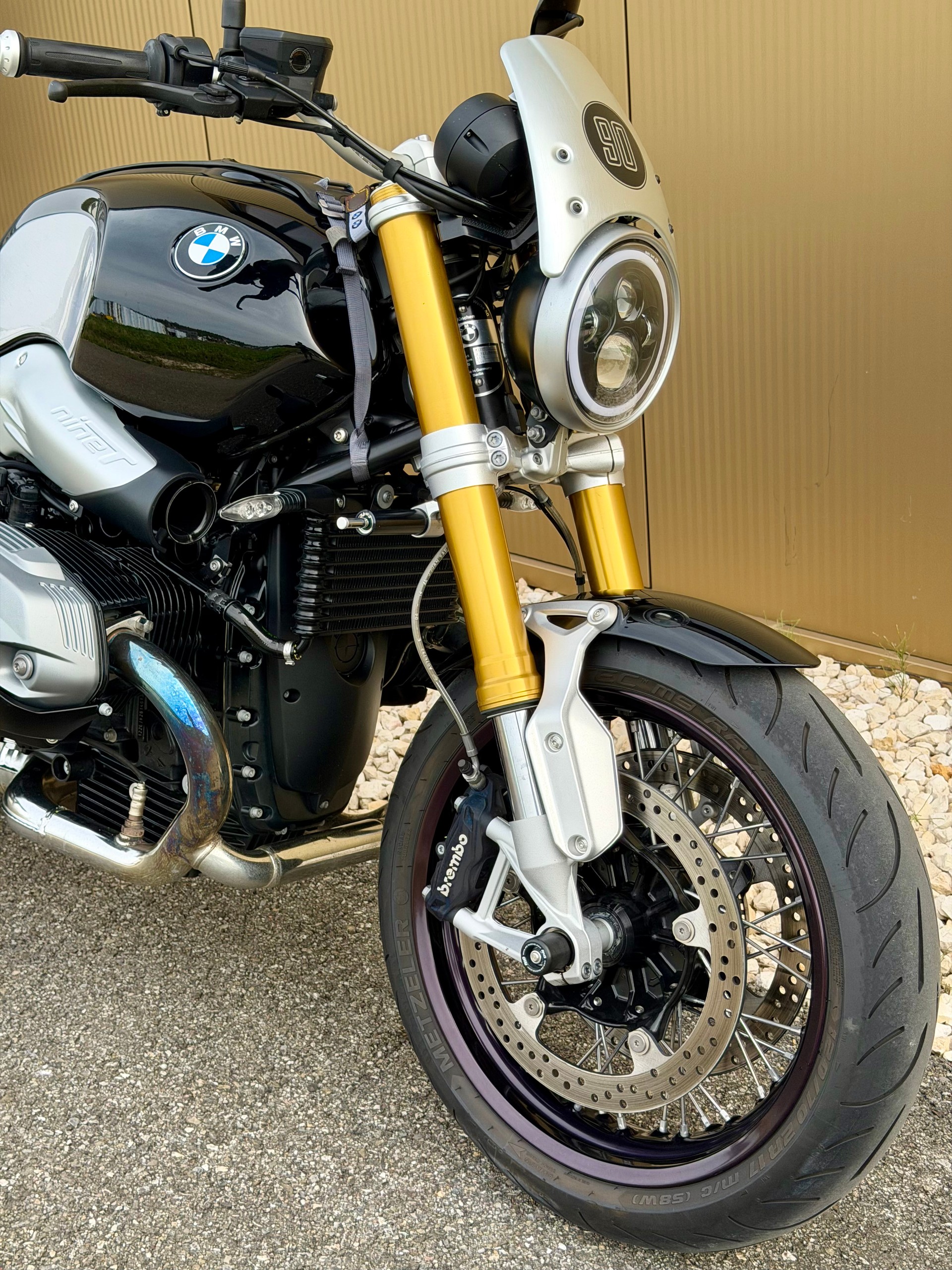 BMW R nineT ABS-image-1