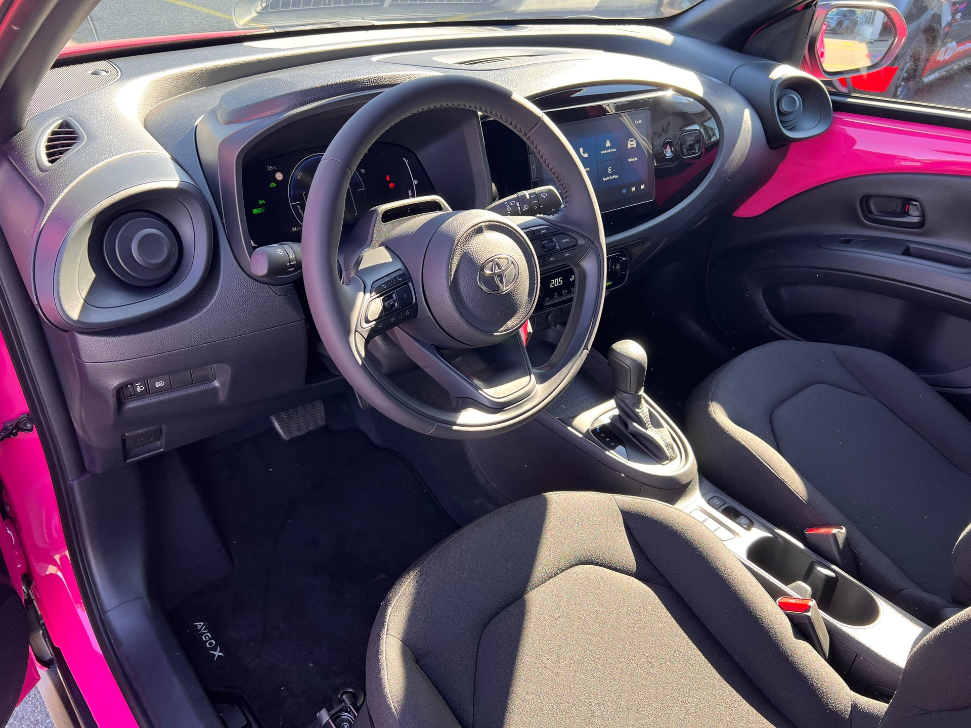 TOYOTA Aygo X 1.5 VVT-i HSD Comfort-image-7