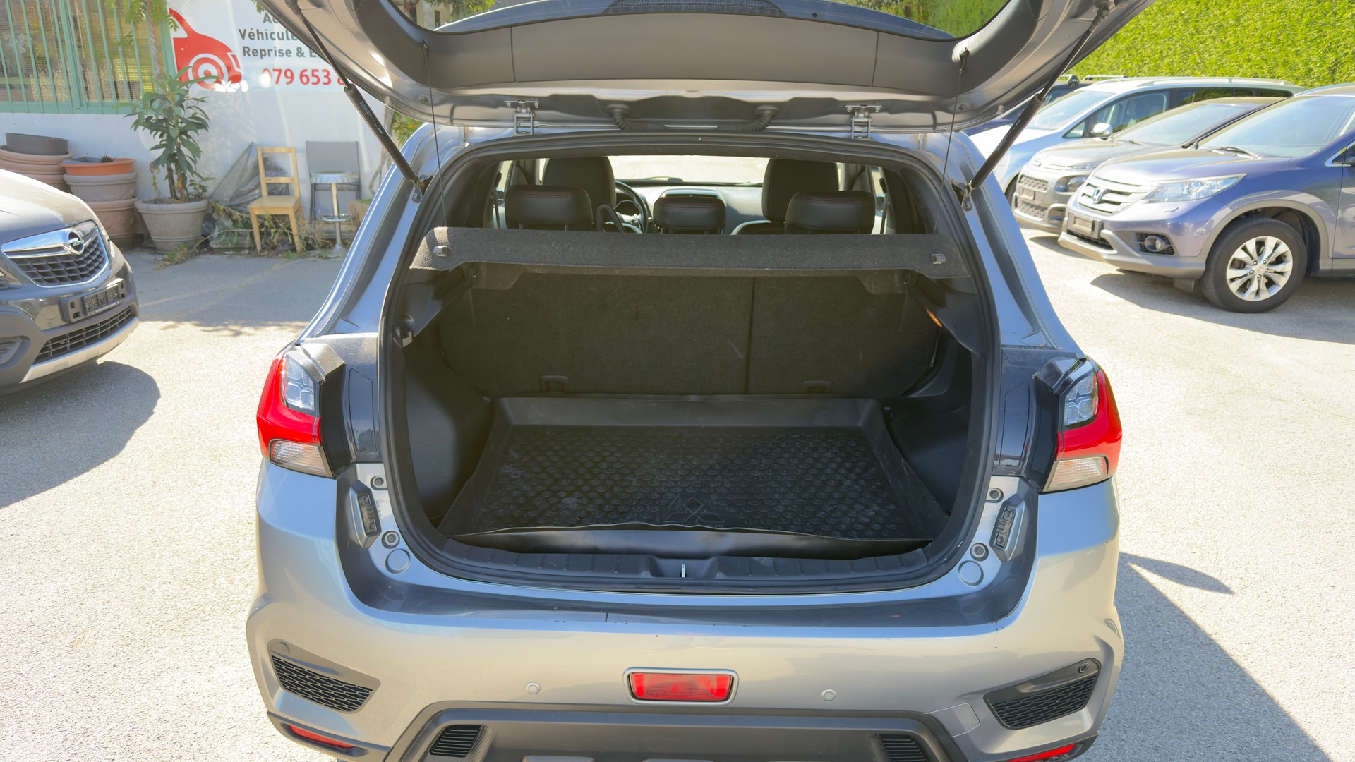 MITSUBISHI ASX 2.0 MIVEC Style 4WD Automat-image-8
