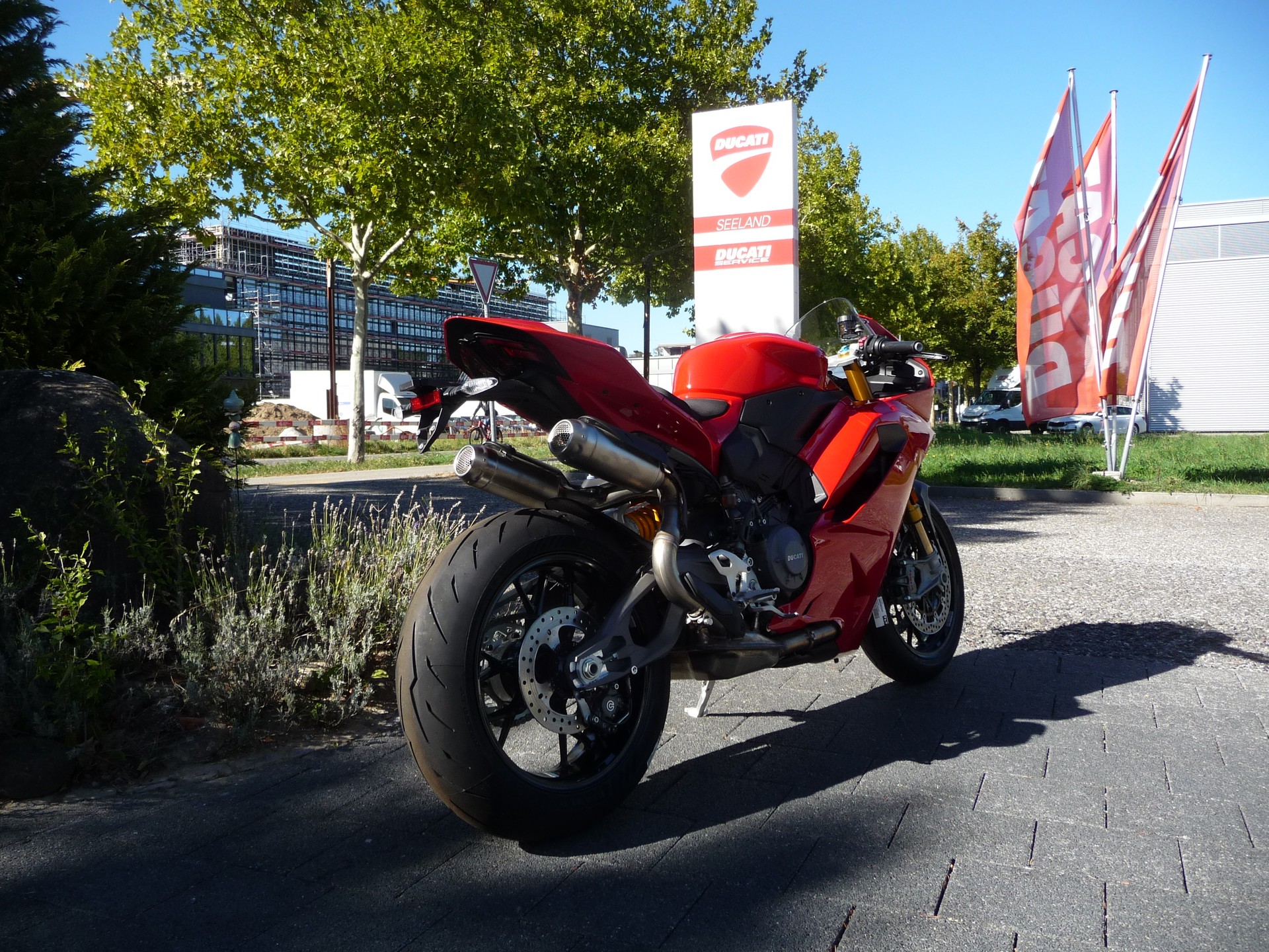 DUCATI PANIGALE V2-image-3