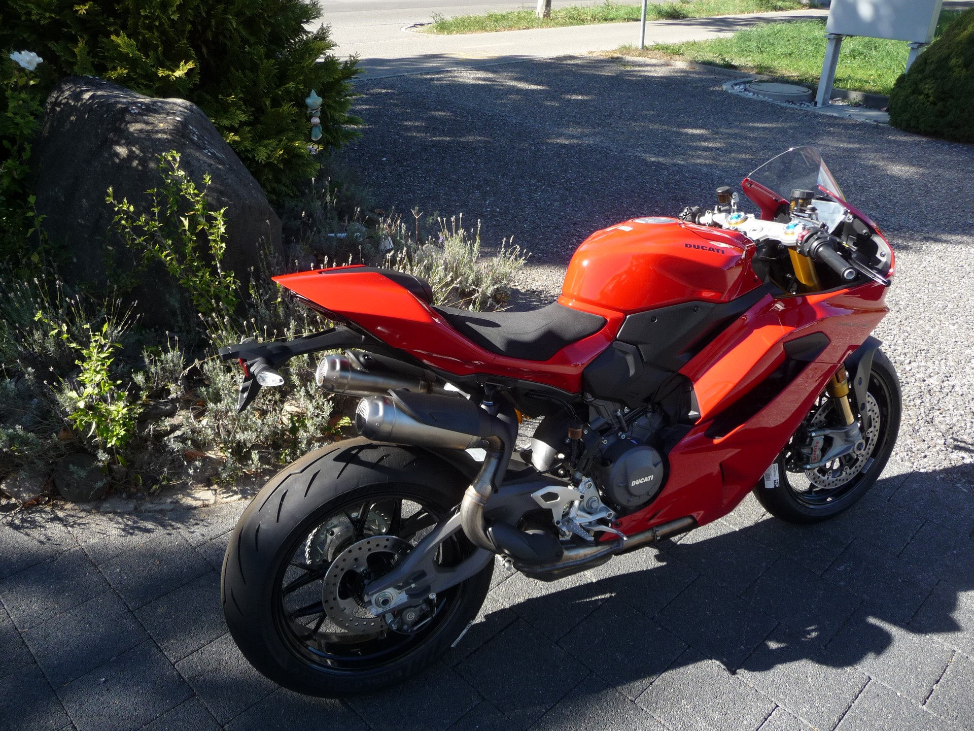DUCATI PANIGALE V2-image-0