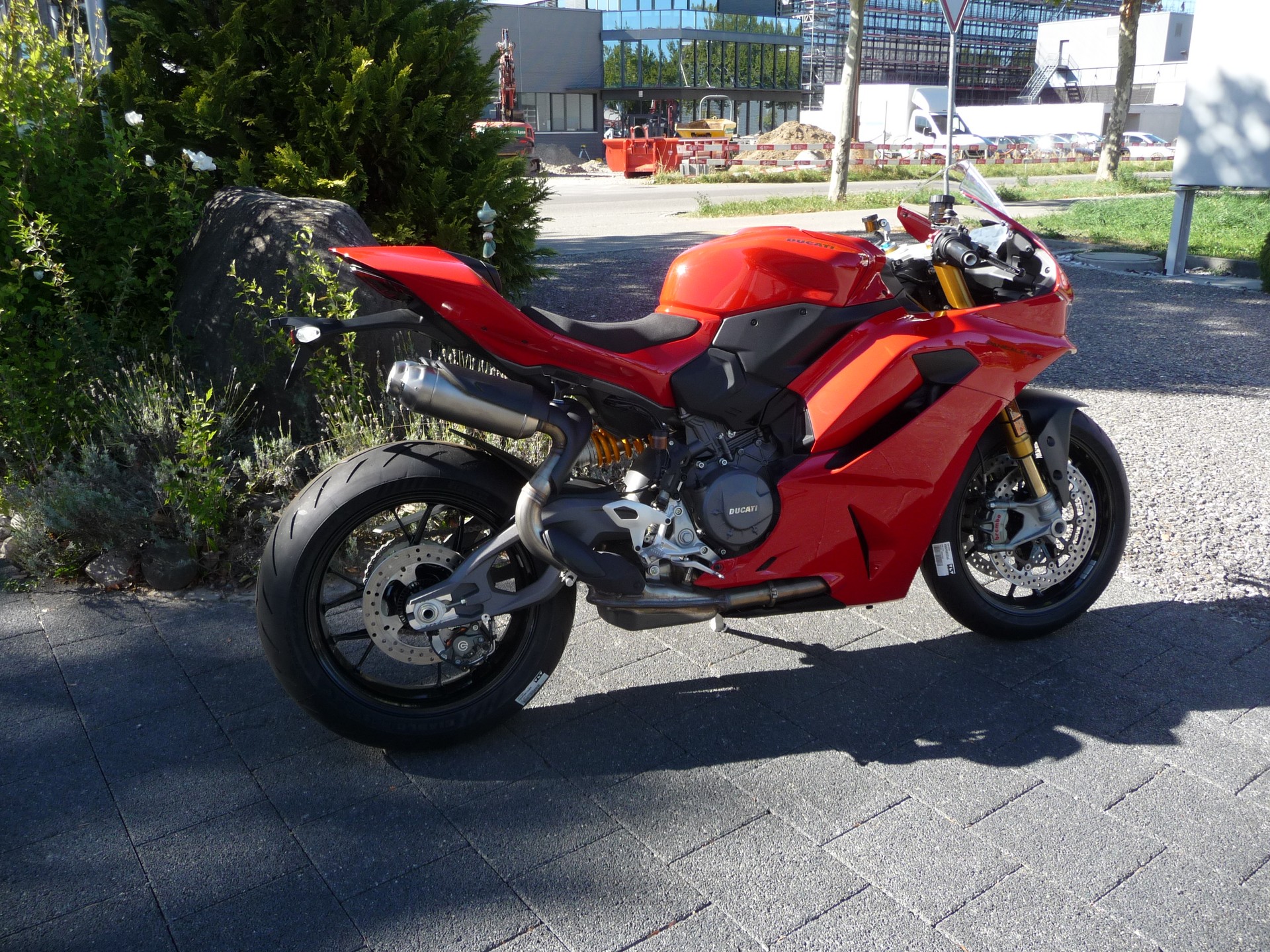 DUCATI PANIGALE V2-image-5