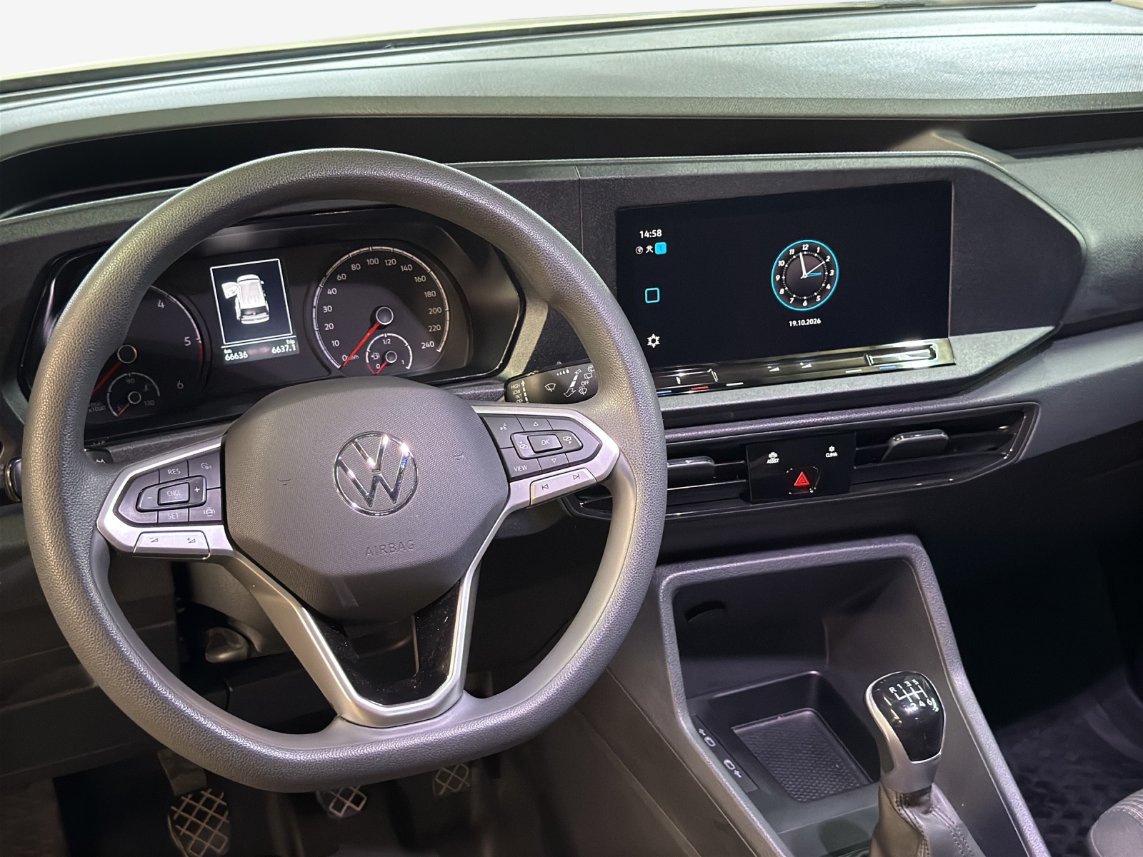 VW Caddy 2.0 TDI-image-8