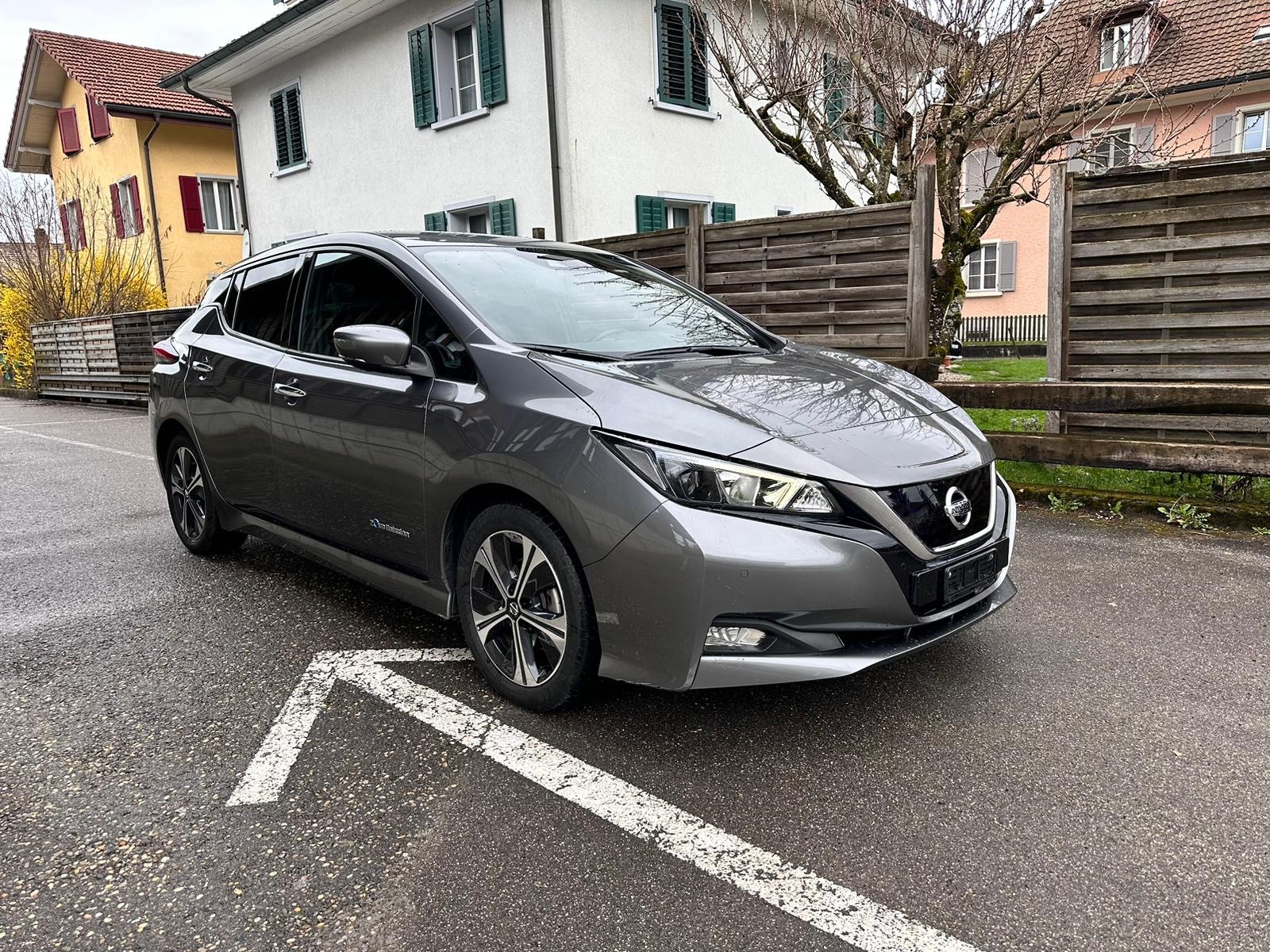 NISSAN Leaf N-Connecta (incl. battery)-image-0