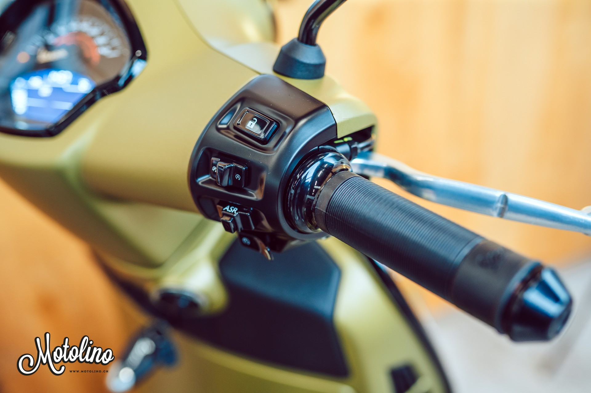 PIAGGIO Vespa GTS 125 Super Sport RST Euro 5+-image-11