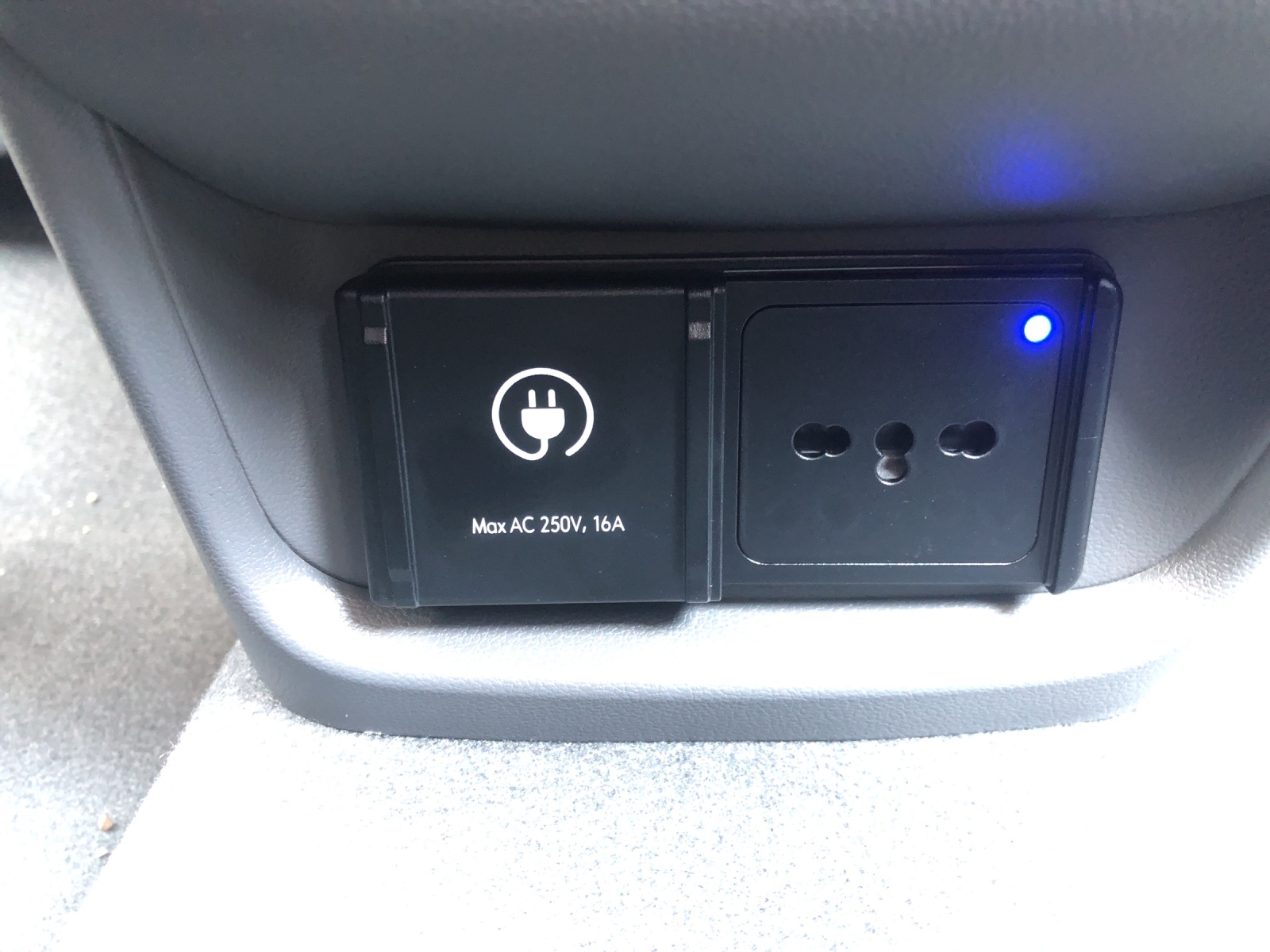 HYUNDAI Inster Electric Vertex Cross-image-10