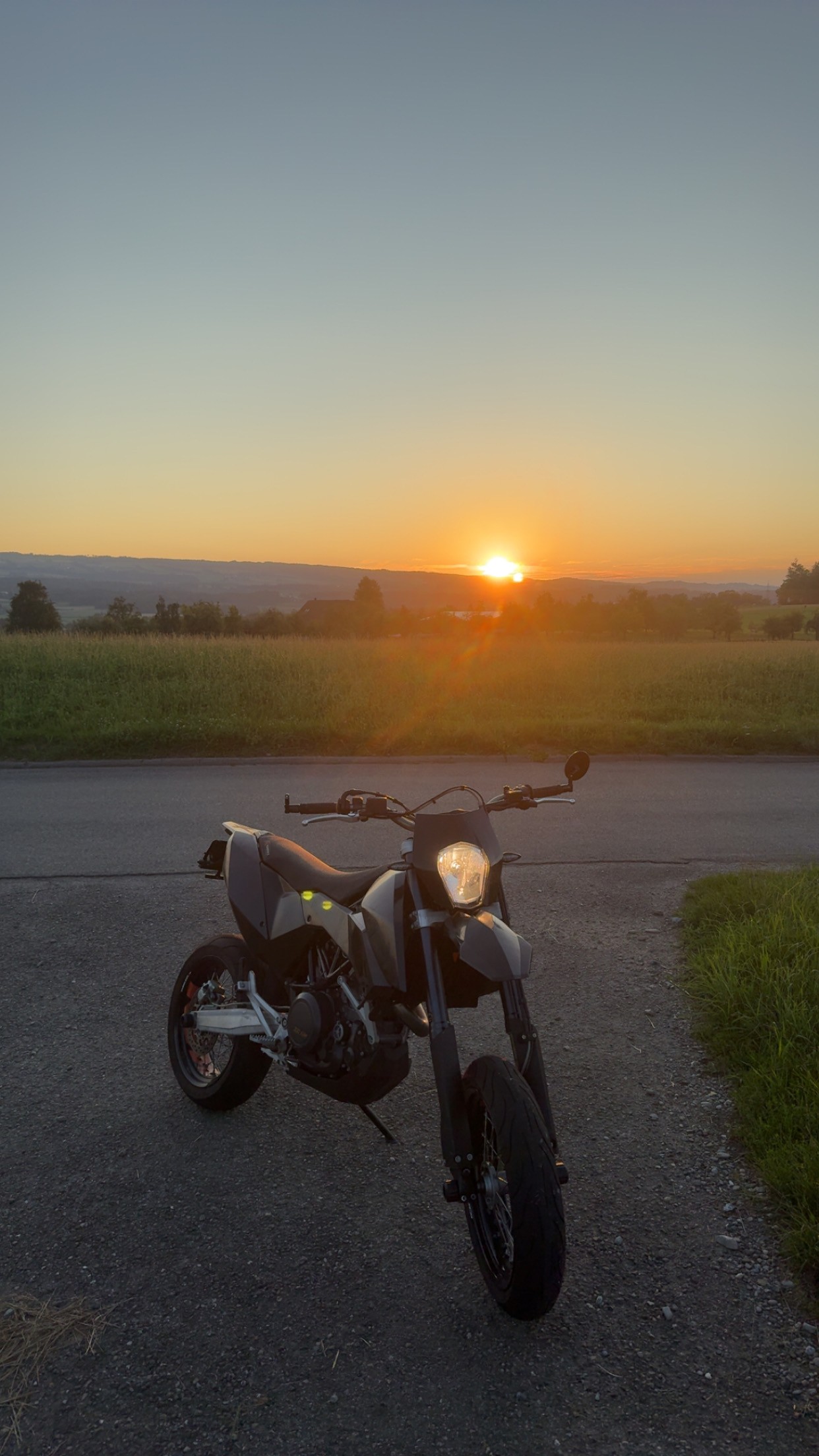 KTM 690 SM Limited Edition-image-0