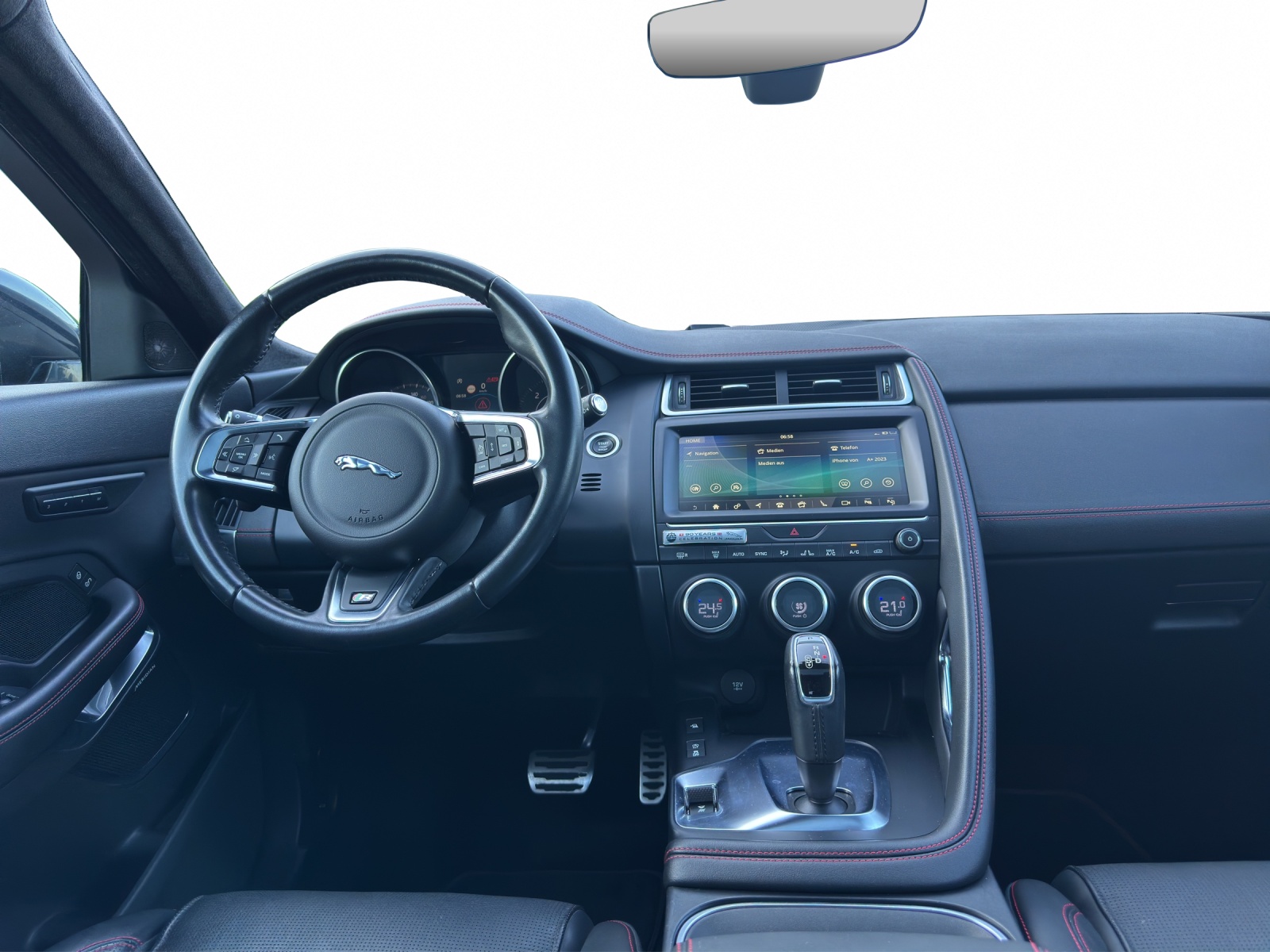 JAGUAR E-Pace 2.0d D180 First Edition AWD Automatik-image-7