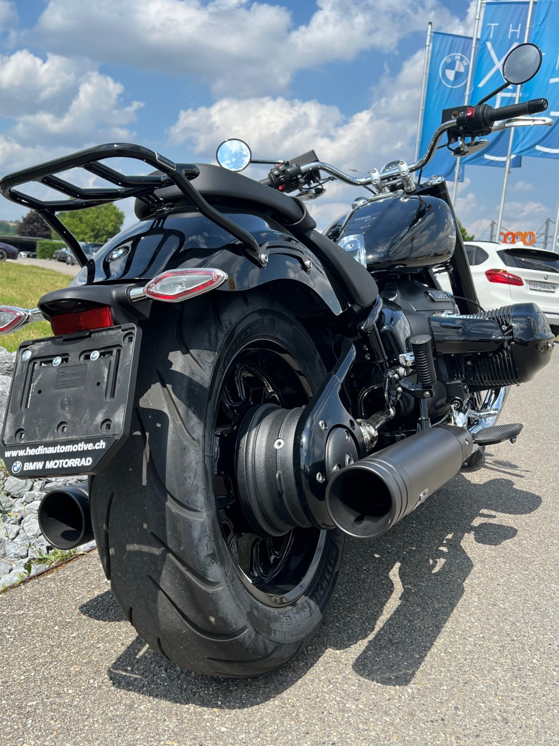 BMW R 18 Dr.Jekill & Mr. Hyde-image-4