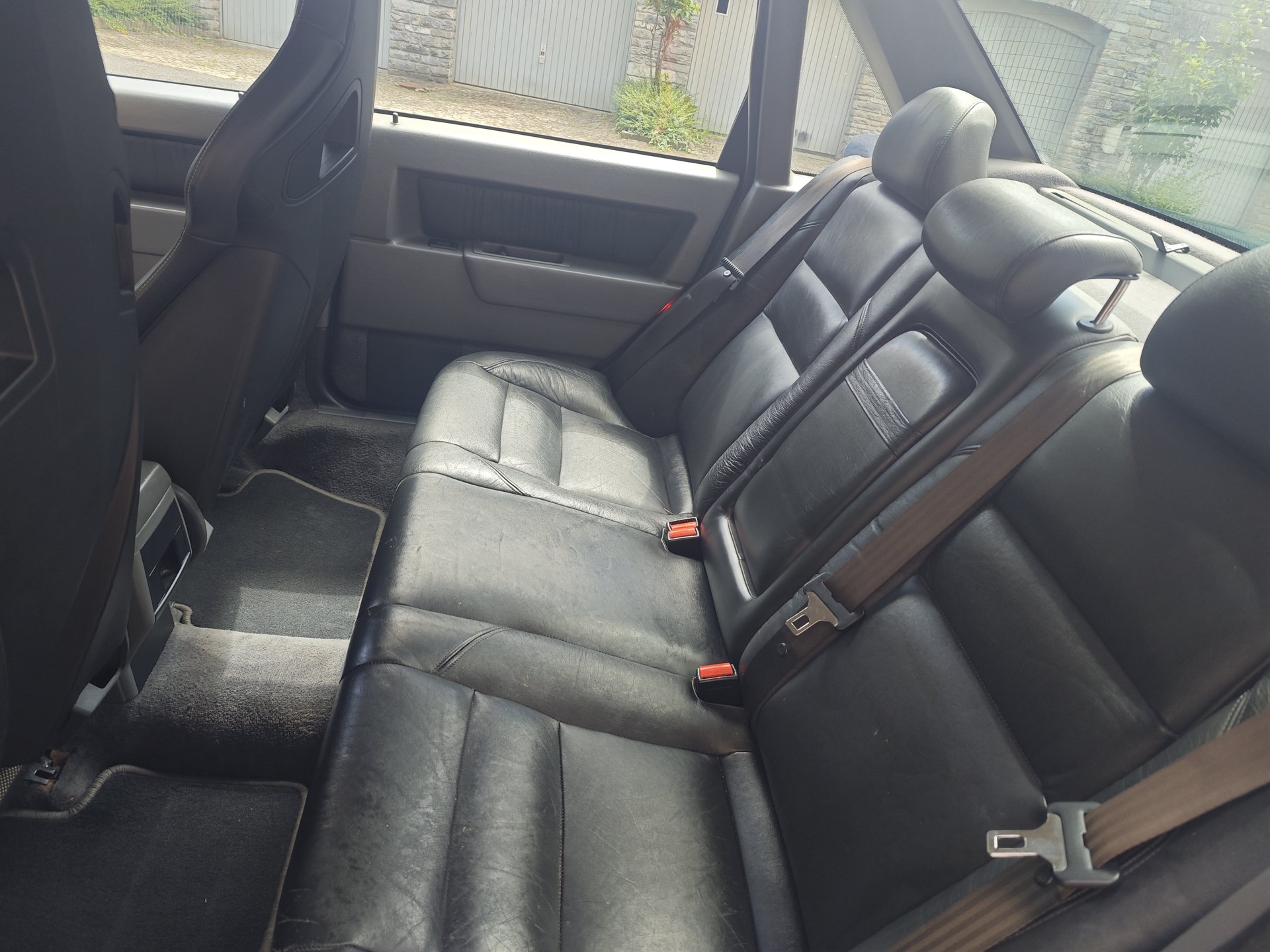 VOLVO 850 T-5-image-7