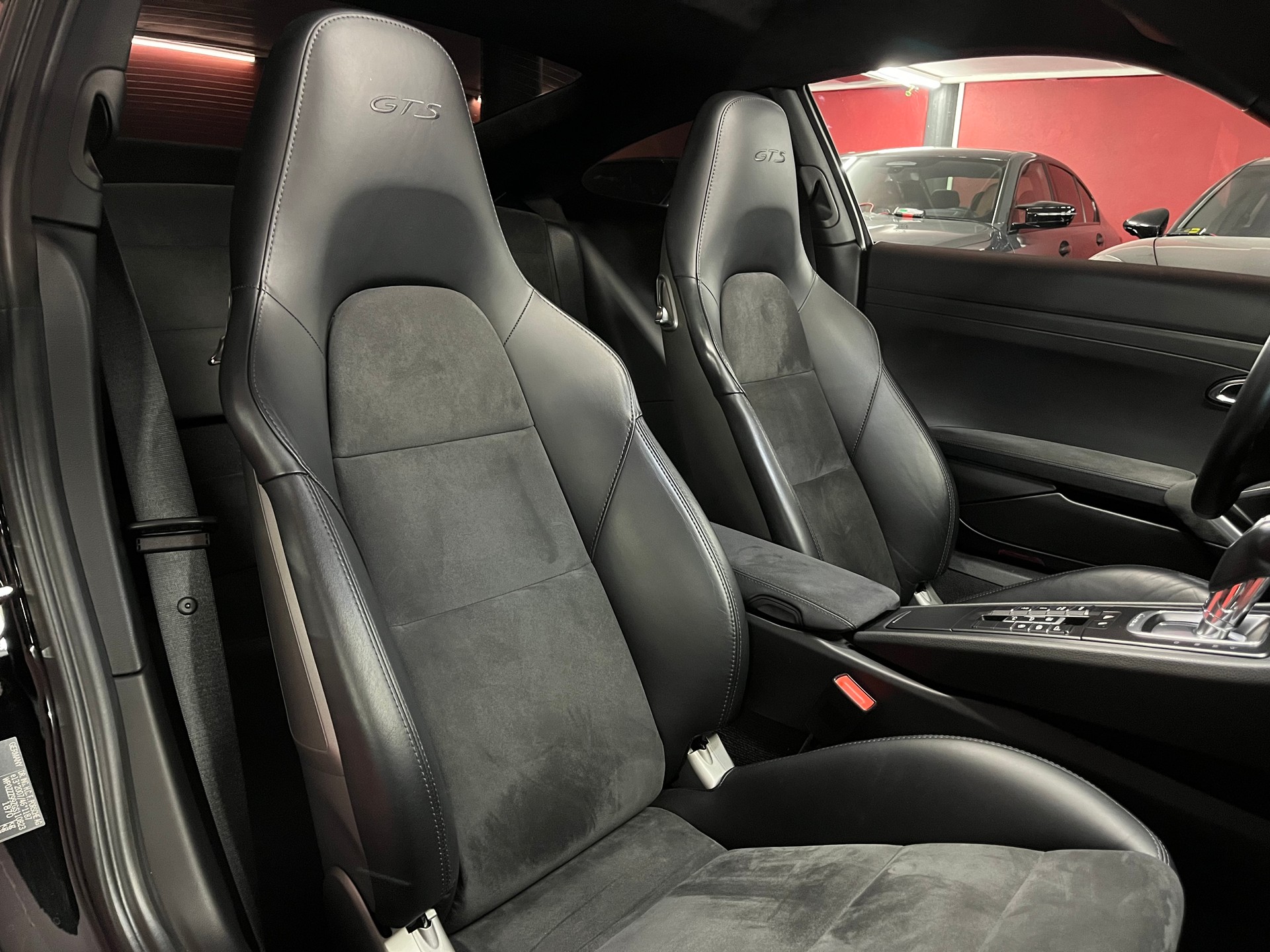 PORSCHE 911 Carrera GTS PDK-image-15