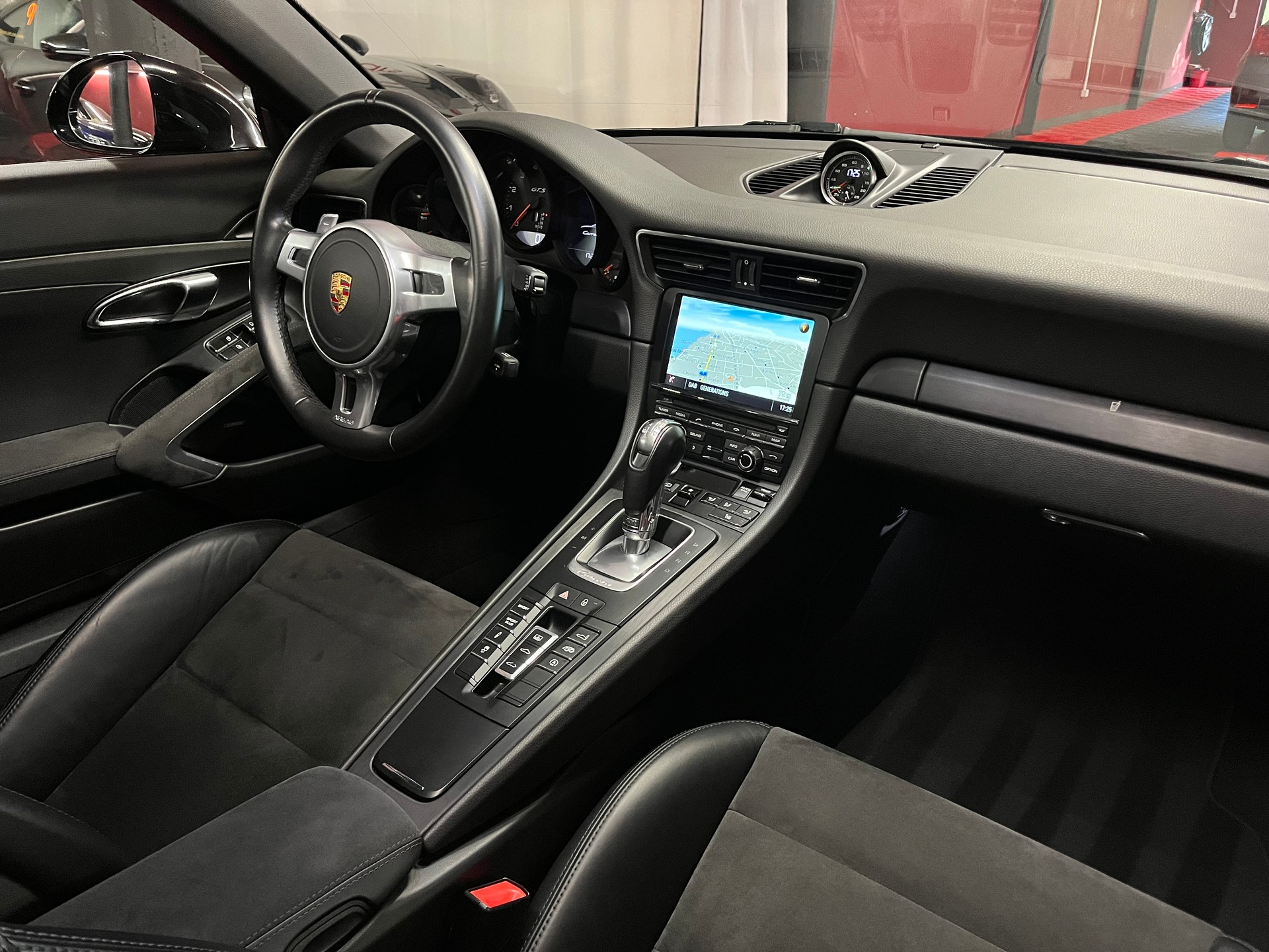 PORSCHE 911 Carrera GTS PDK-image-13